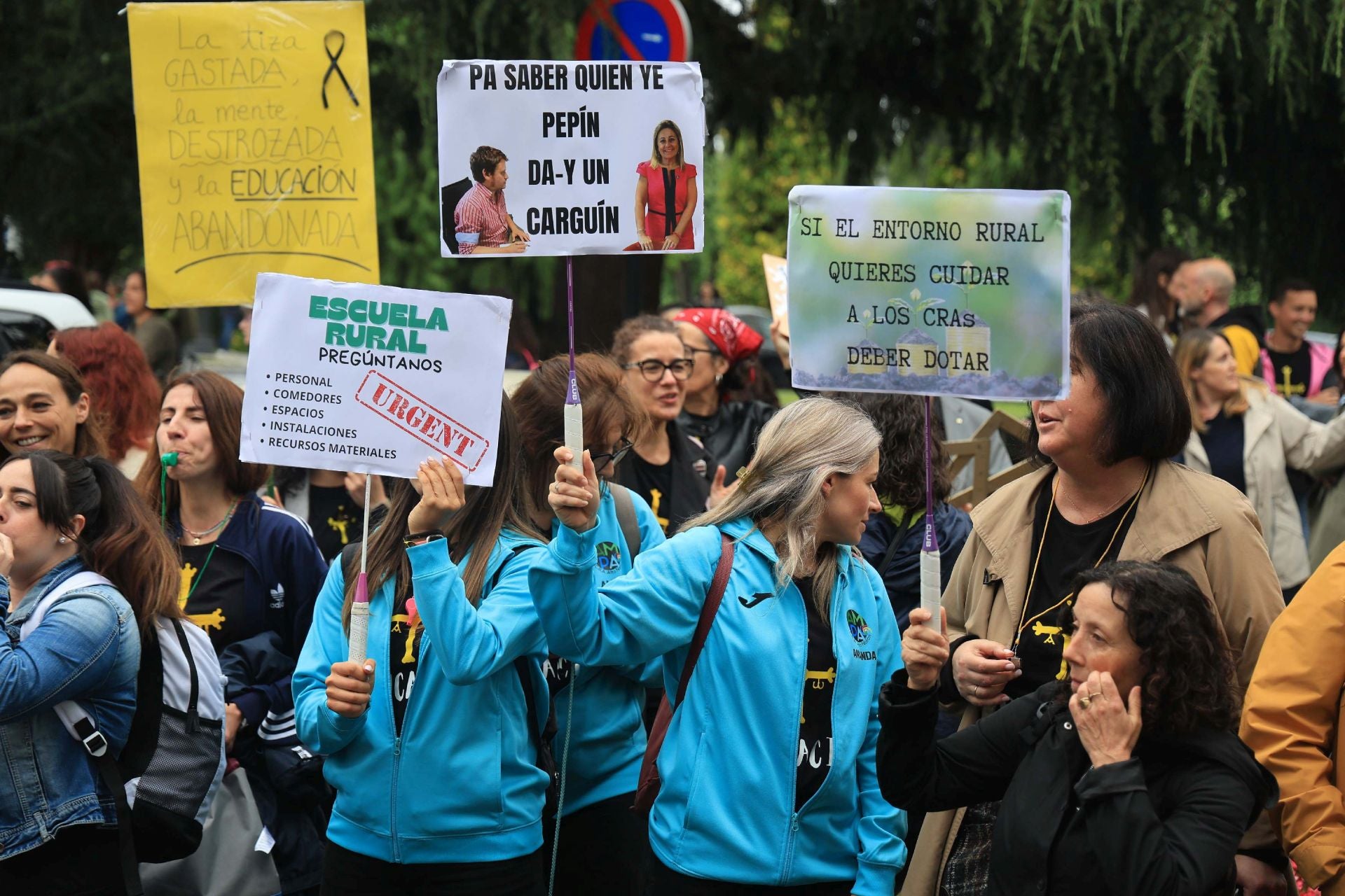 Sonora protesta docente tras la dimisión de la consejera de Educación de Asturias