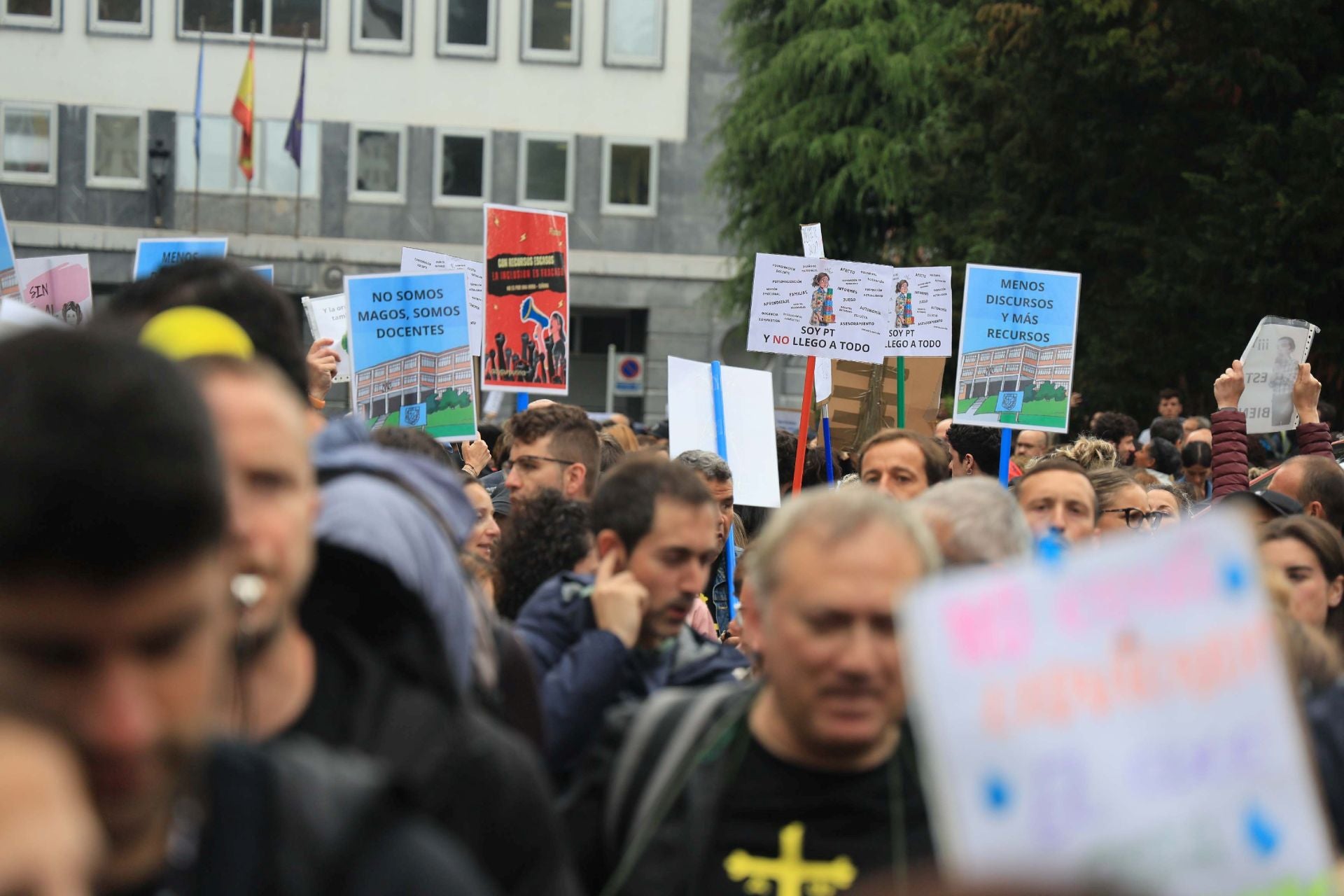 Sonora protesta docente tras la dimisión de la consejera de Educación de Asturias