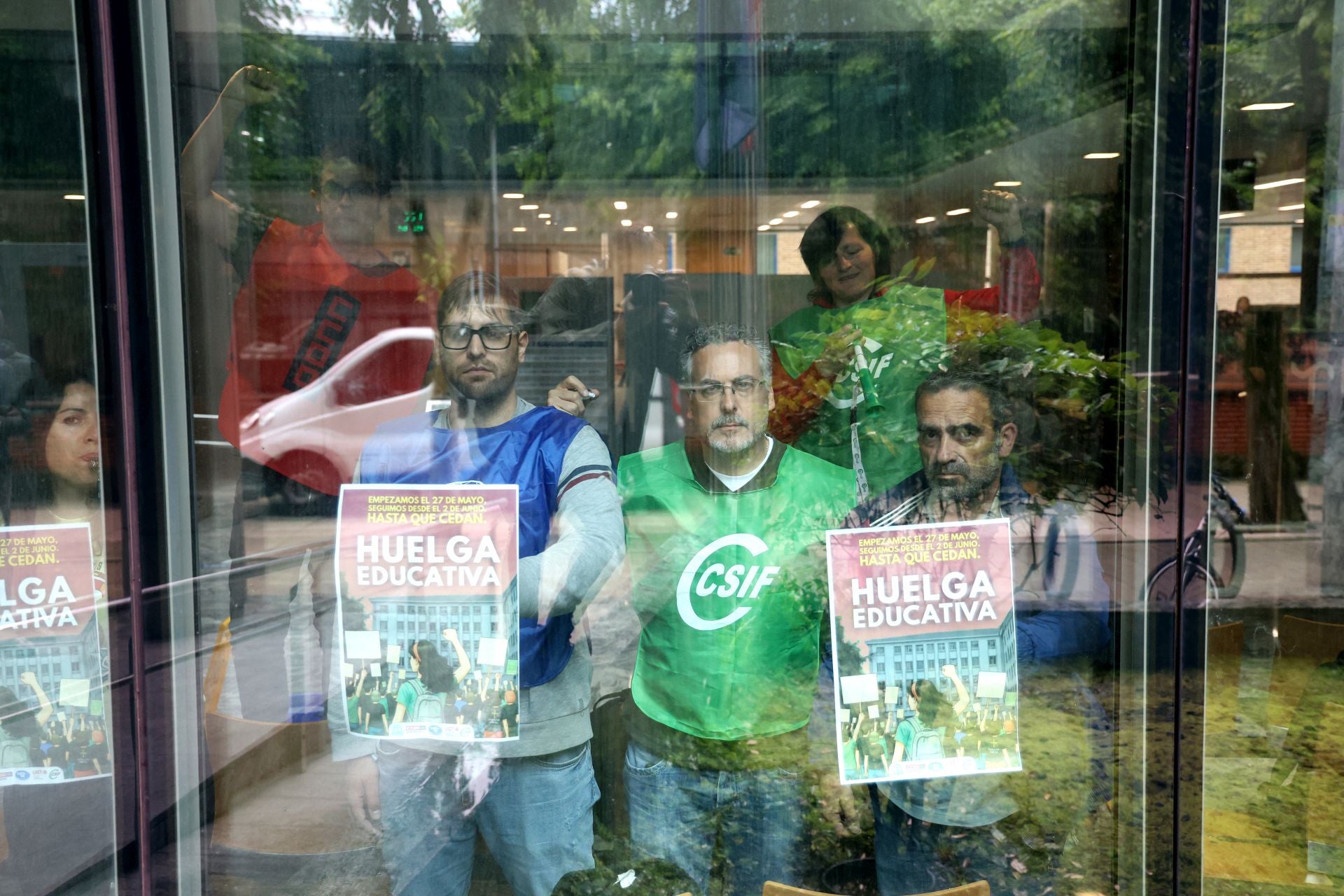 Encierro docente en la Consejería de Hacienda 