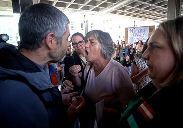 Los profesores se organizan al margen de los sindicatos, a los que piden que «no cedan»