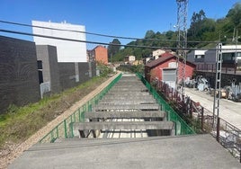 Inicio de la zona soterrada una vez pasada la estación de Sama-Los Llerones