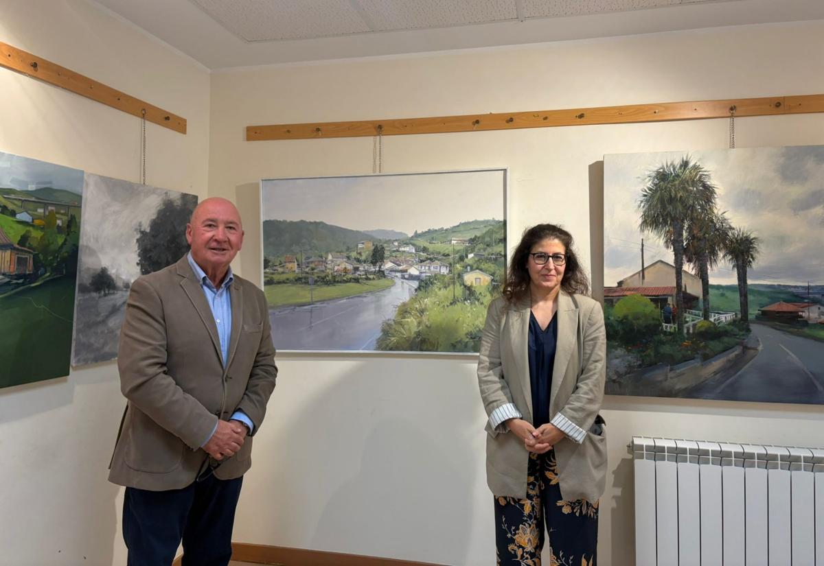 Corvera expone sus pinturas