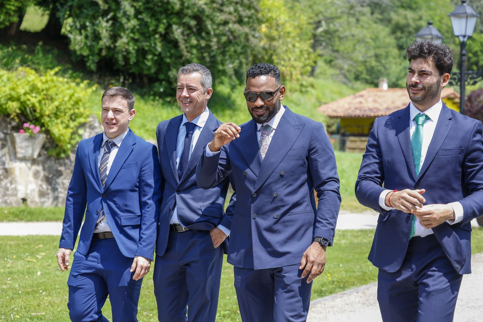 Una boda celebrada en Gijón y dos enamorados de la ciudad