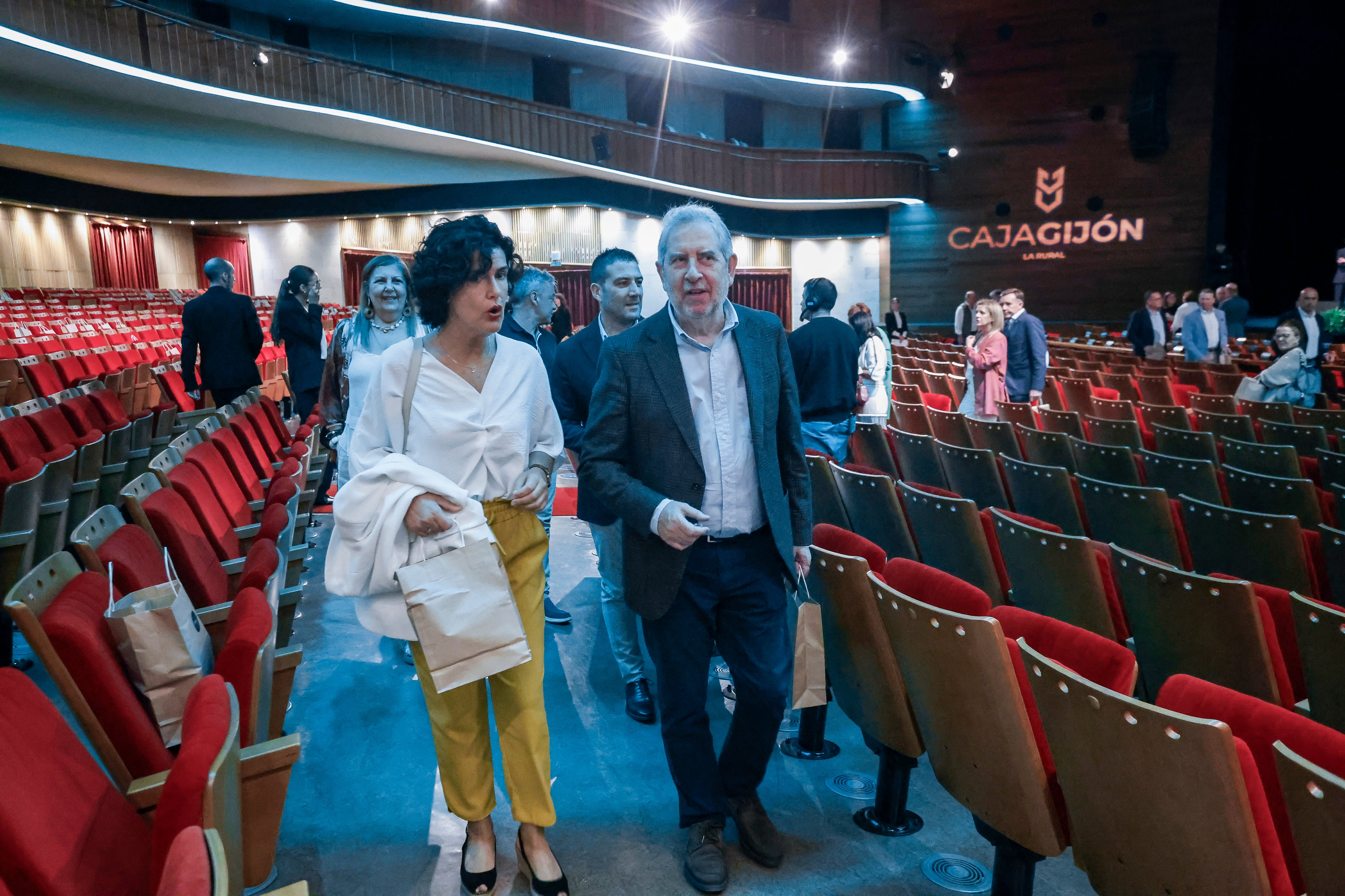 Caja Rural de Gijón celebra su 60 aniversario: las imágenes de la jornada