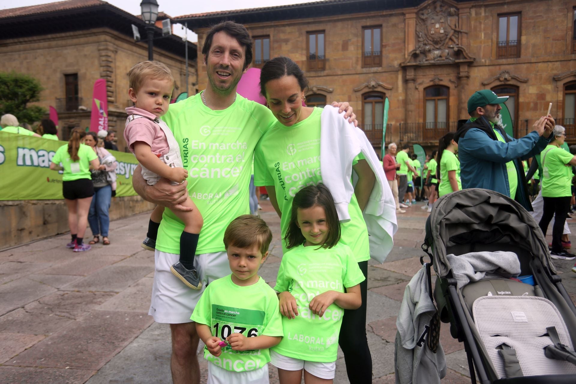 Oviedo, en marcha contra el cáncer: las imágenes de la carrera solidaria