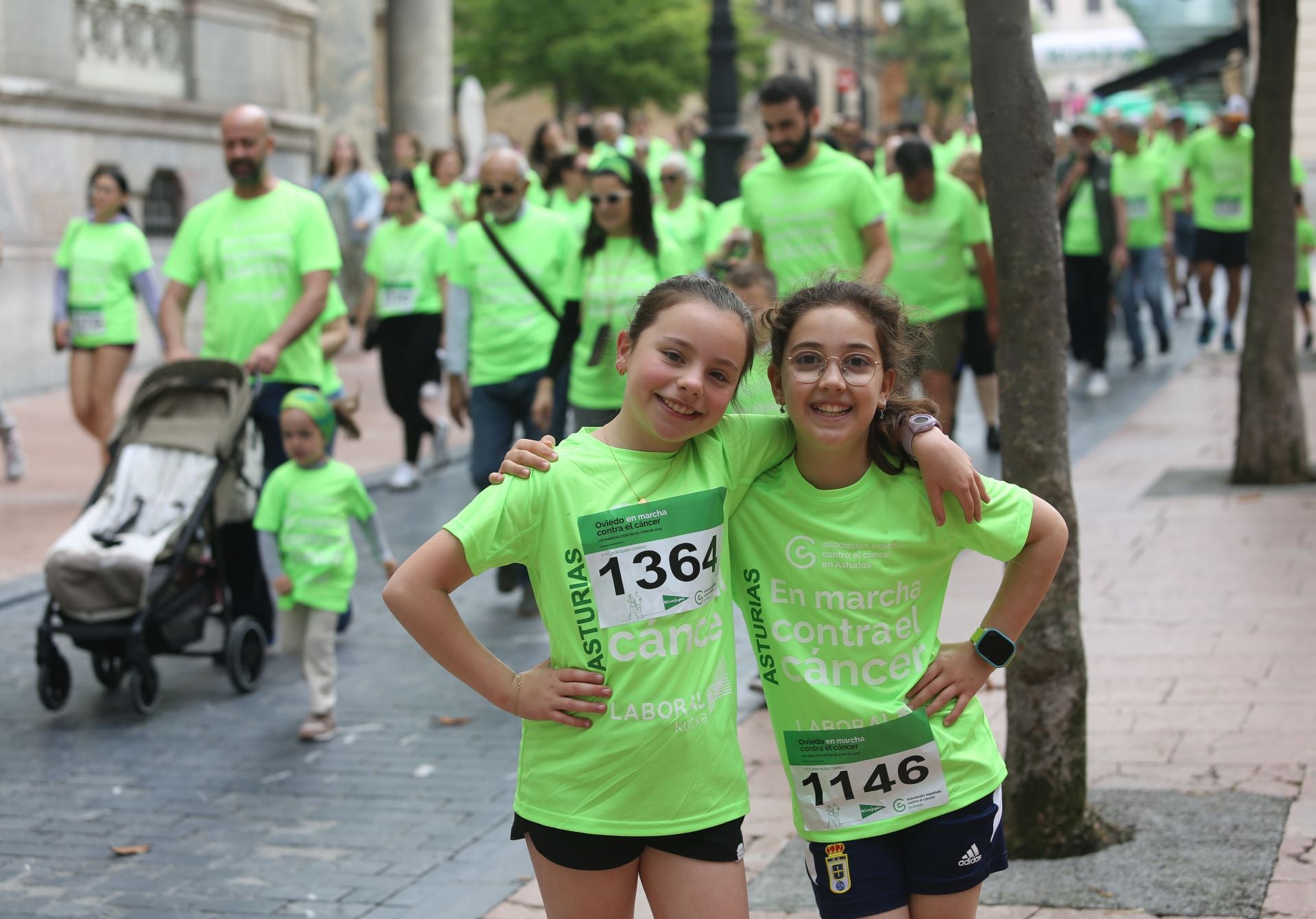 Oviedo, en marcha contra el cáncer: las imágenes de la carrera solidaria
