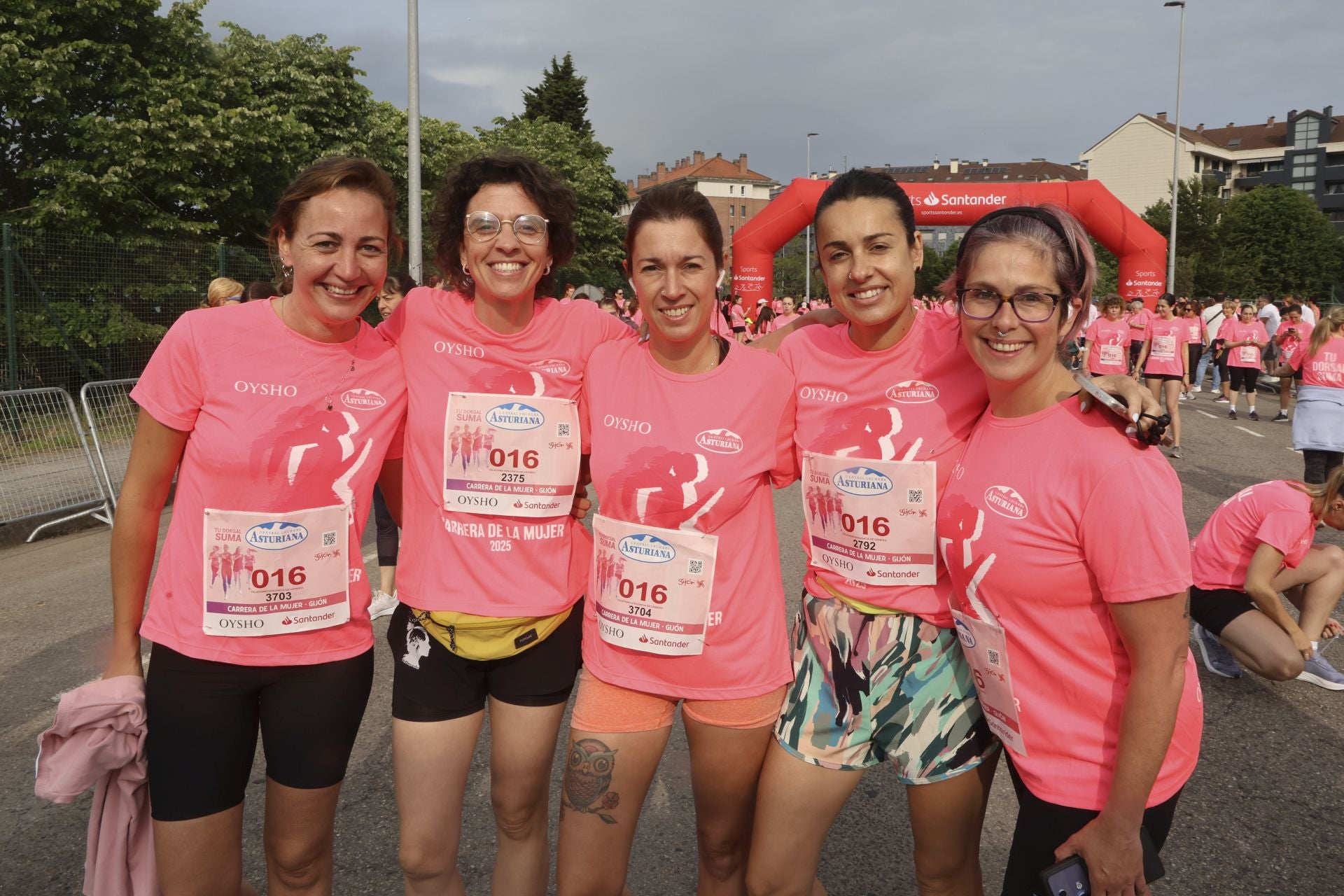 Carrera de la Mujer | Imparable marea rosa en Gijón