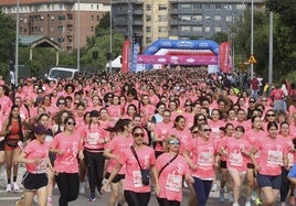Carrera de la Mujer | Imparable marea rosa en Gijón