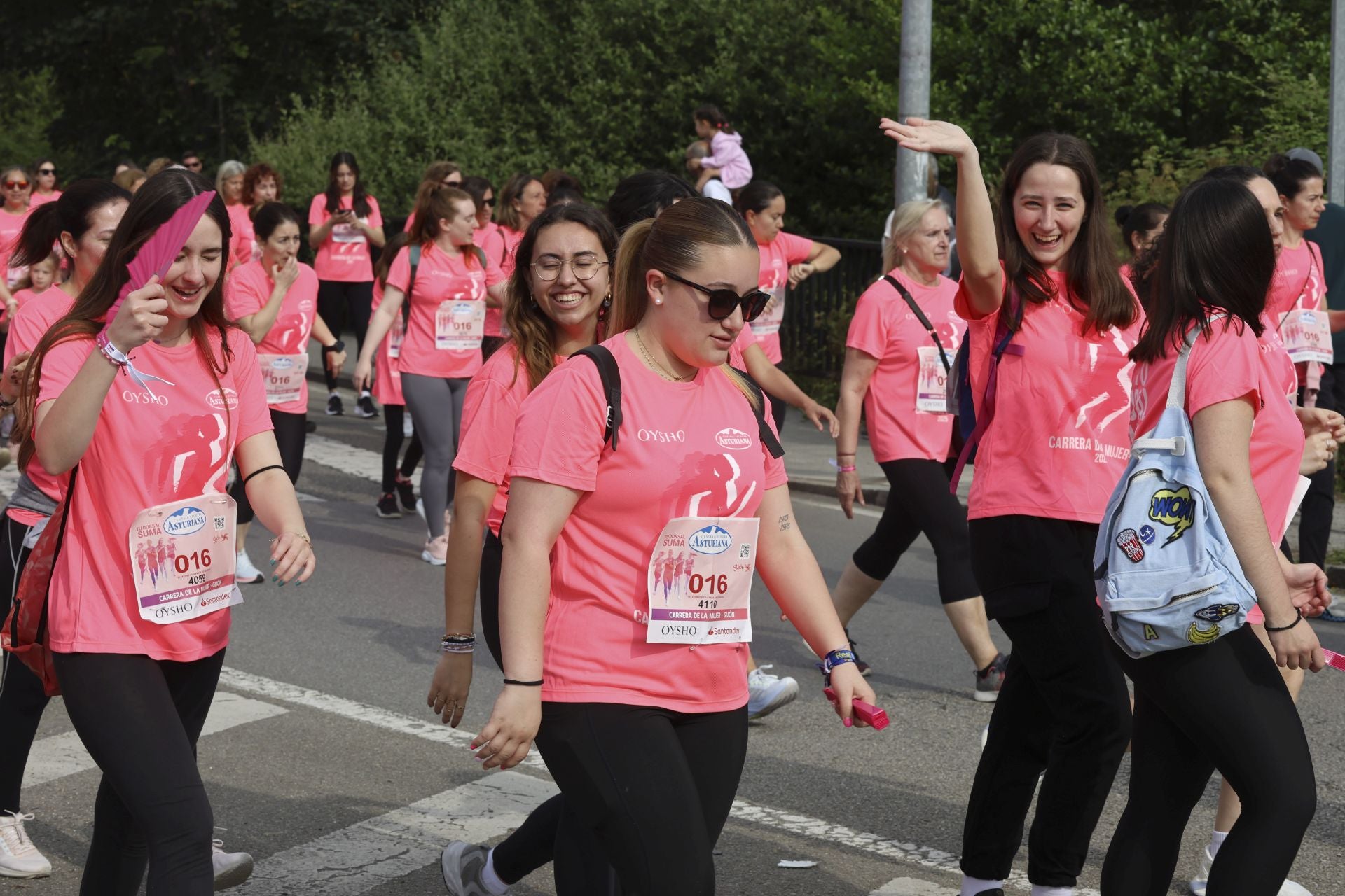 Carrera de la Mujer | Imparable marea rosa en Gijón