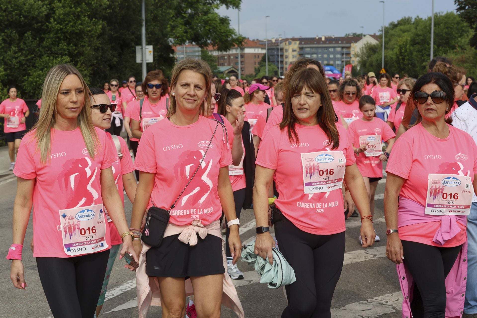 Carrera de la Mujer | Imparable marea rosa en Gijón