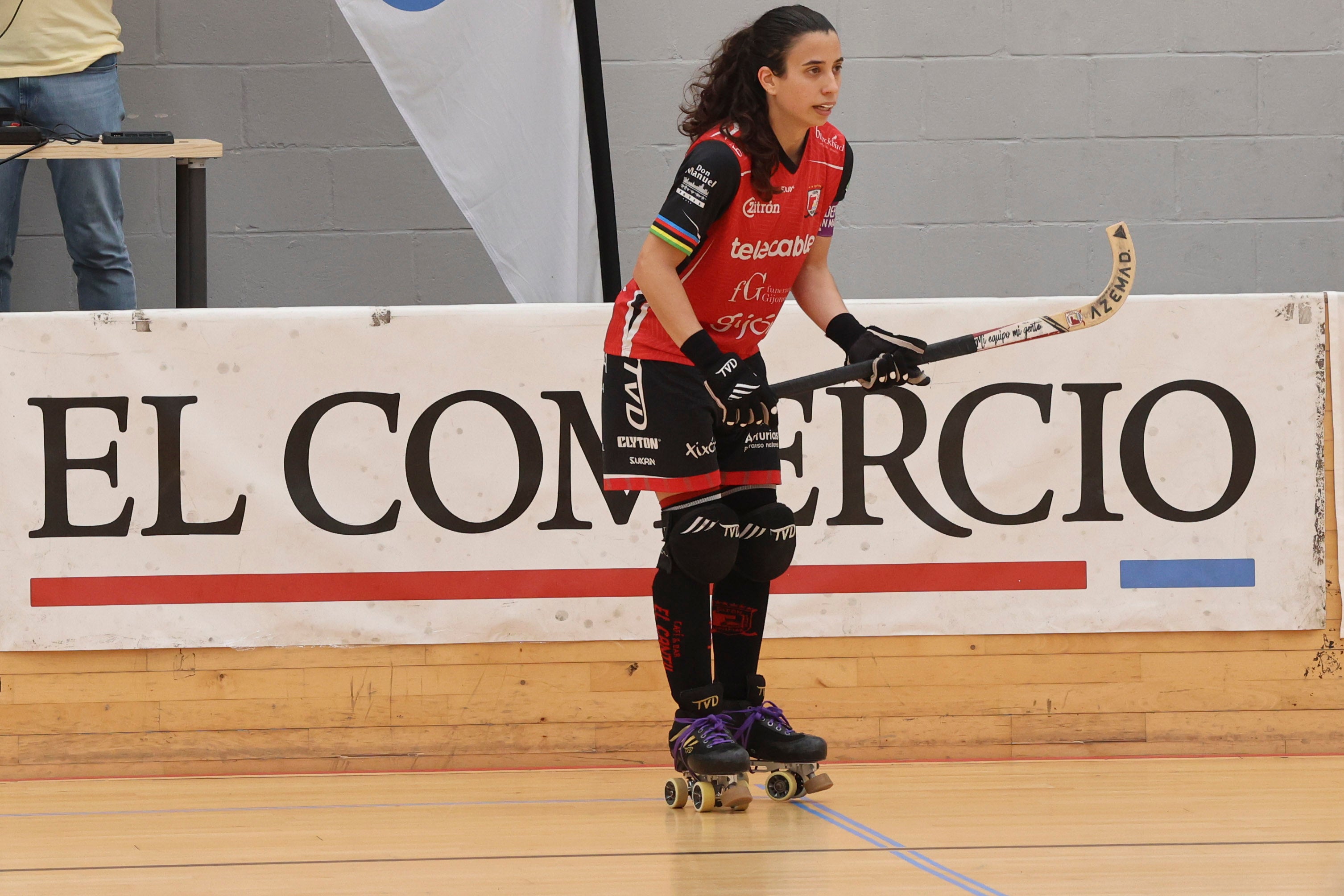Entre la alegría y el llanto: las imágenes del último partido del Telecable Hockey