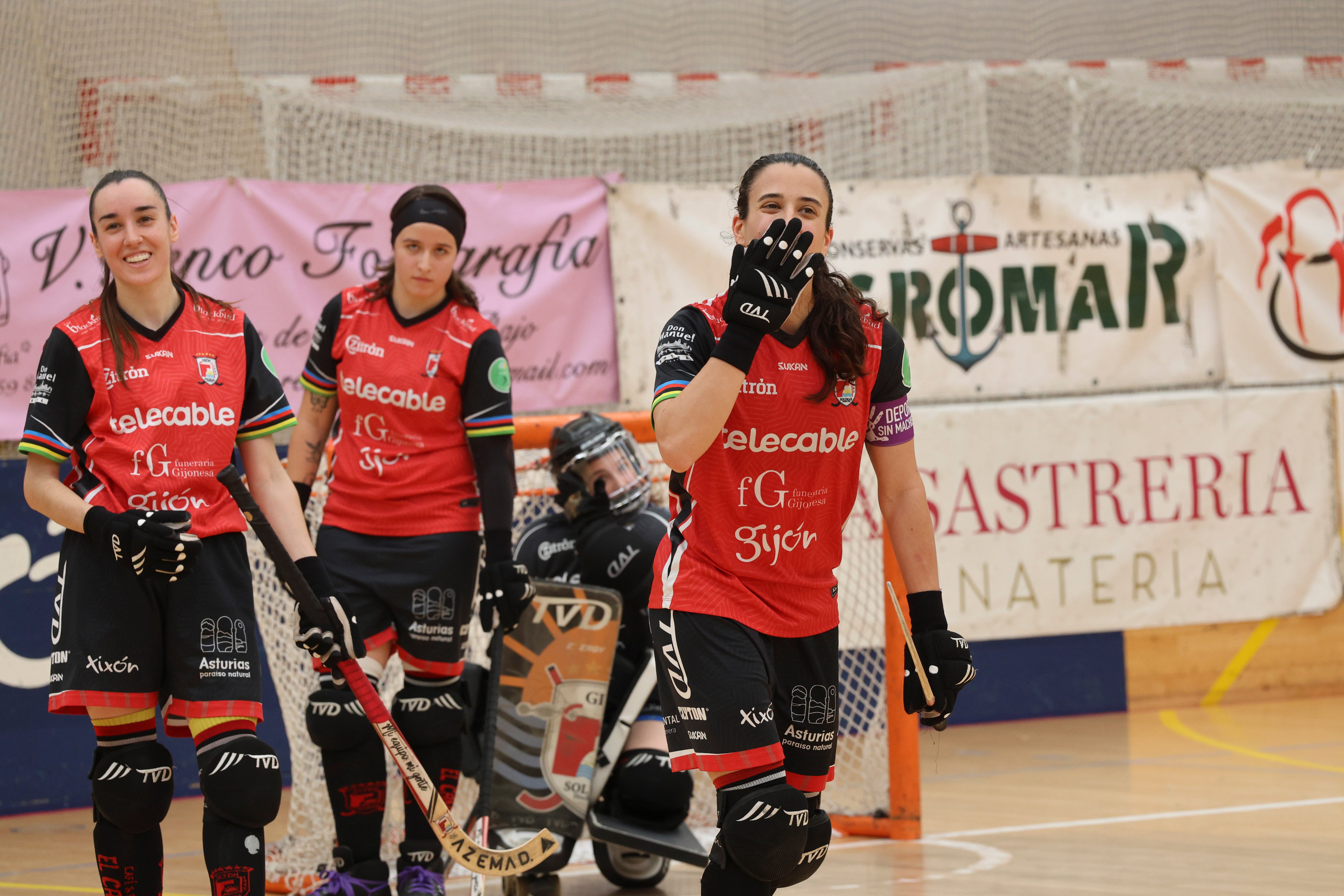 Entre la alegría y el llanto: las imágenes del último partido del Telecable Hockey