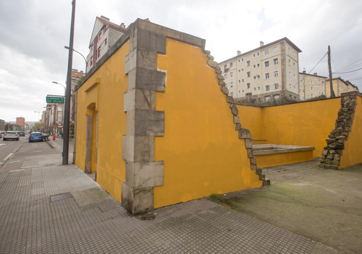 El lavadero de Los Telares, cuyo muro lateral se encuentra abierto.