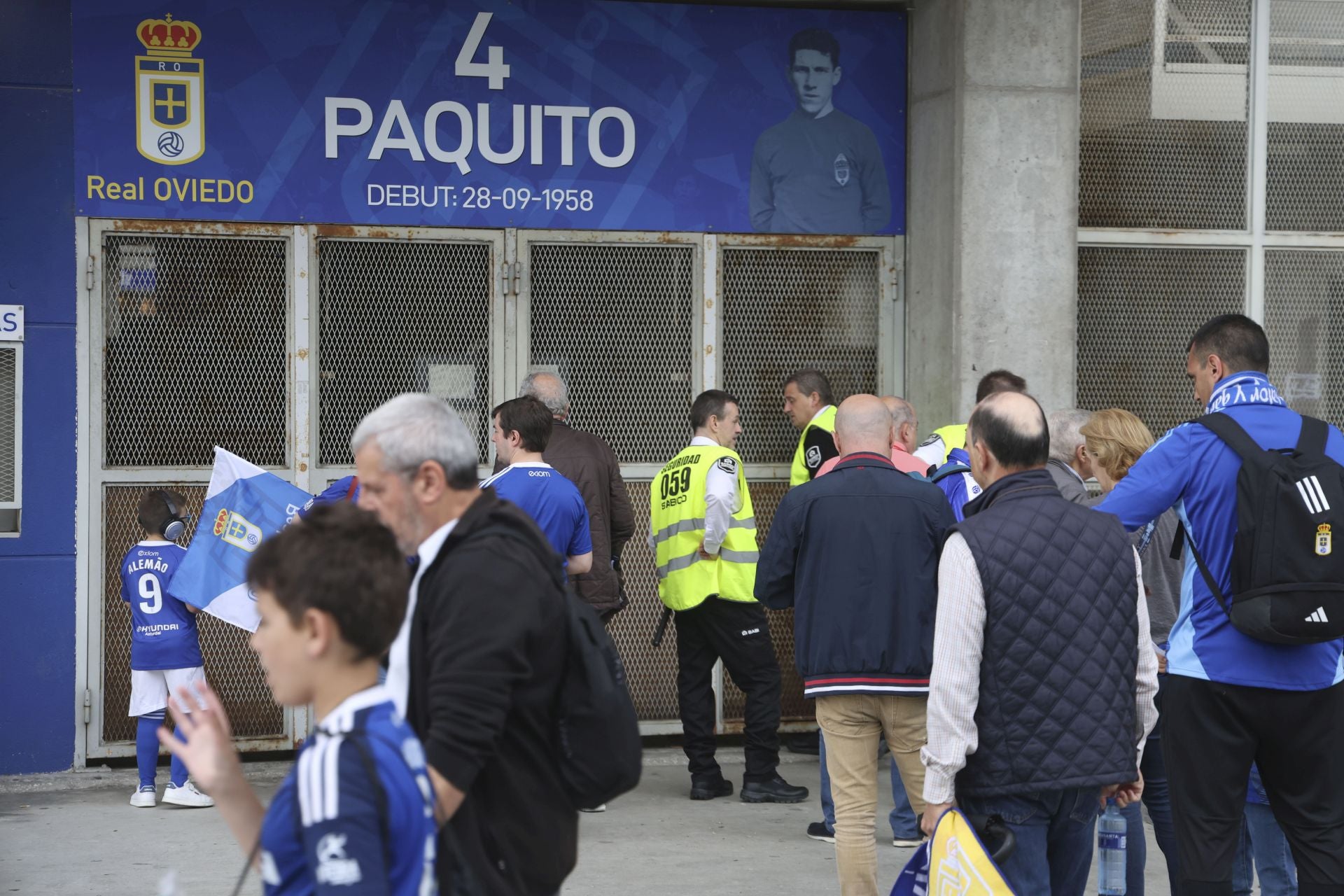 ¿Estuviste en el Real Oviedo - Almería? ¡Búscate en las imágenes!