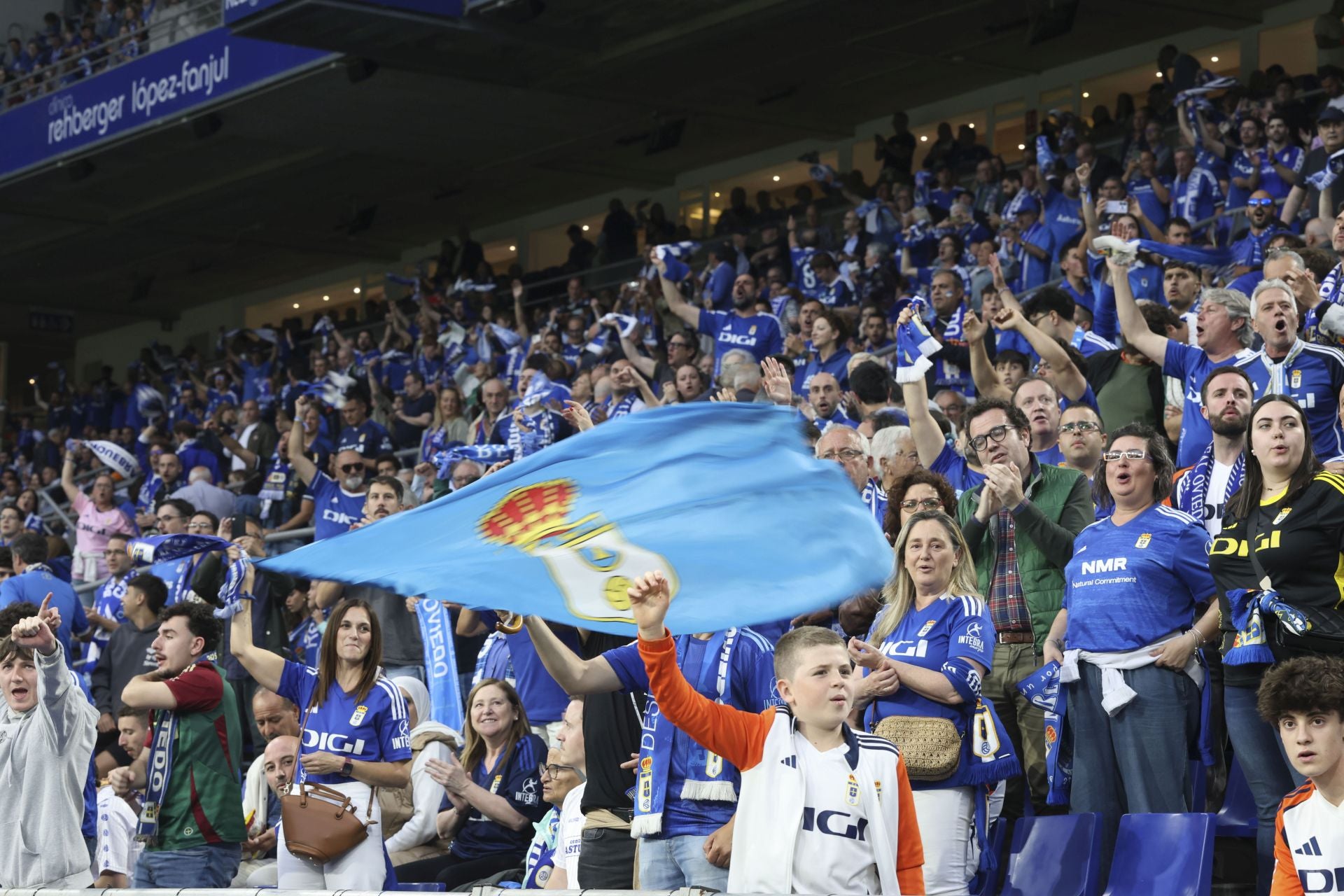 ¿Estuviste en el Real Oviedo - Almería? ¡Búscate en las imágenes!