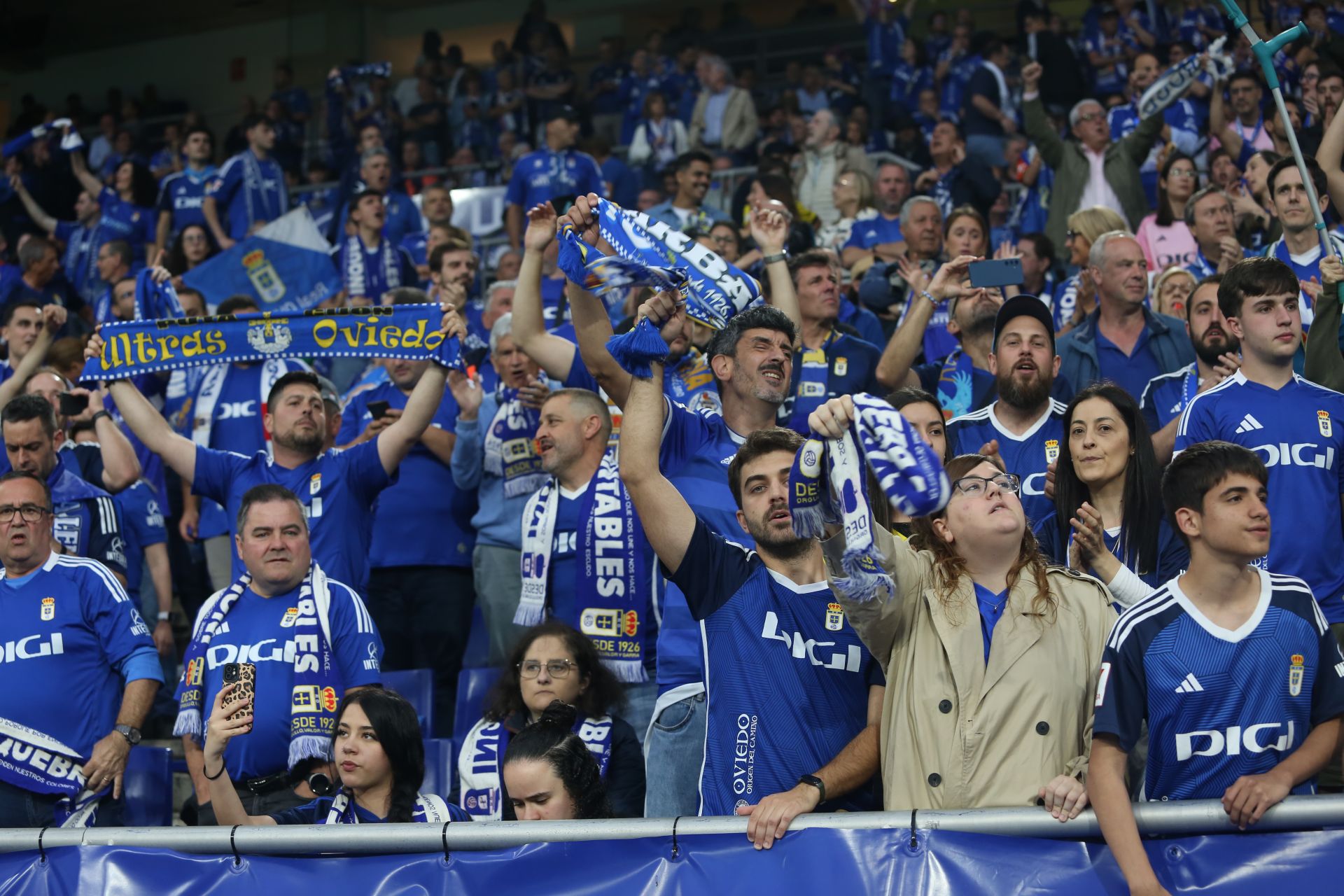 ¿Estuviste en el Real Oviedo - Almería? ¡Búscate en las imágenes!