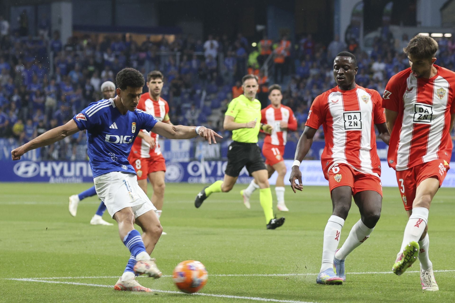 Las mejores imágenes del Real Oviedo - Almería
