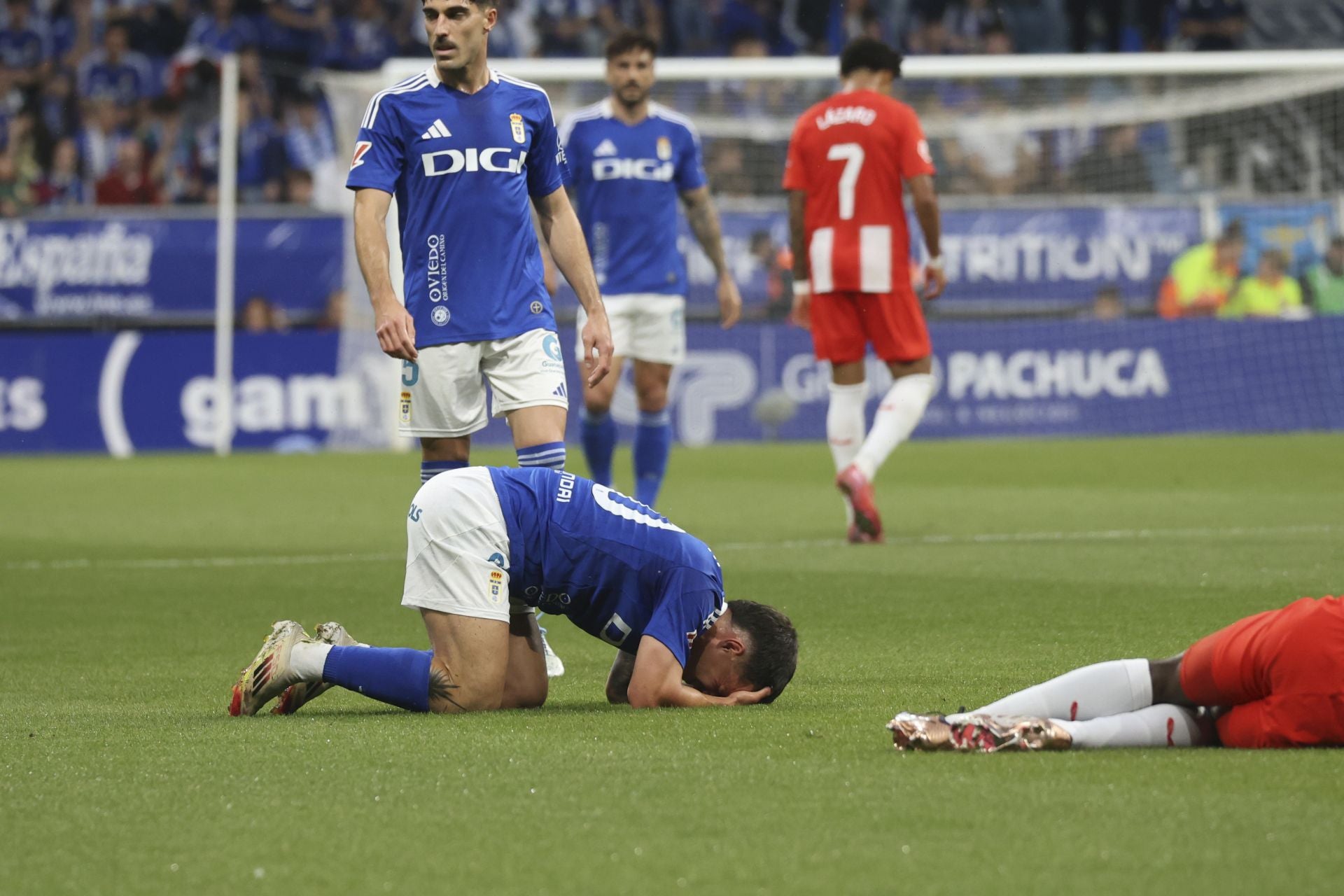 Las mejores imágenes del Real Oviedo - Almería