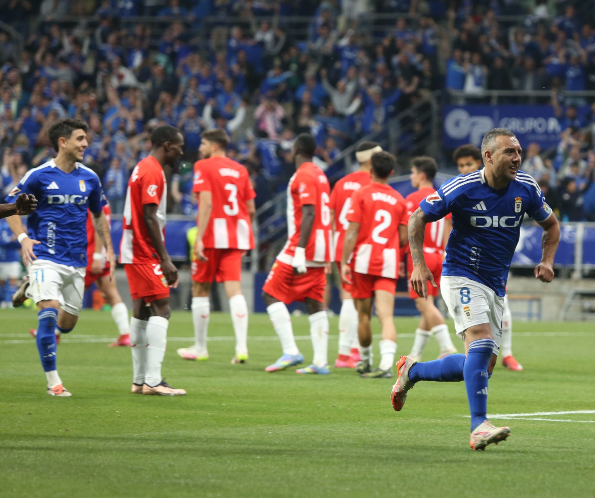 Las mejores imágenes del Real Oviedo - Almería