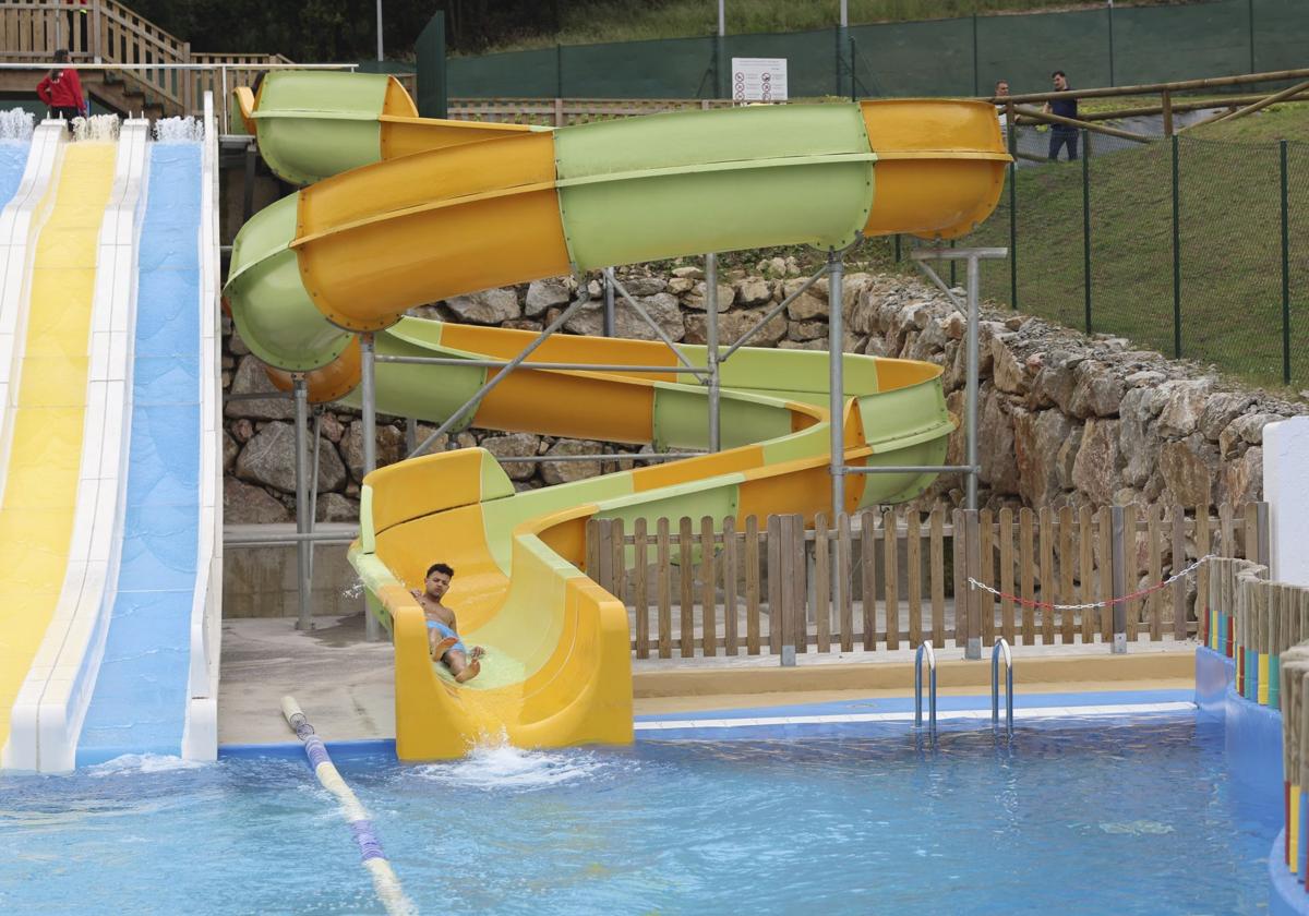 El parque acuático de Corvera reabrió este miércoles.