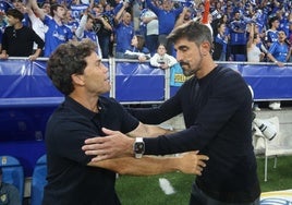 Paunovic saluda a Rubi antes del inicio del choque.