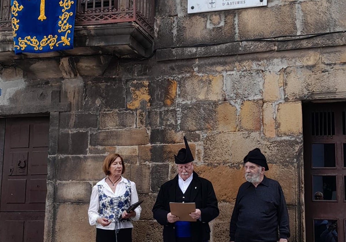 Homenaje celebrado en Villaviciosa.