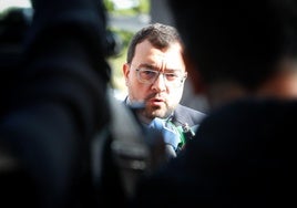 Adrián Barbón, esta mañana en Siero, donde se celebraban los 20 años de Ikea en Asturias.