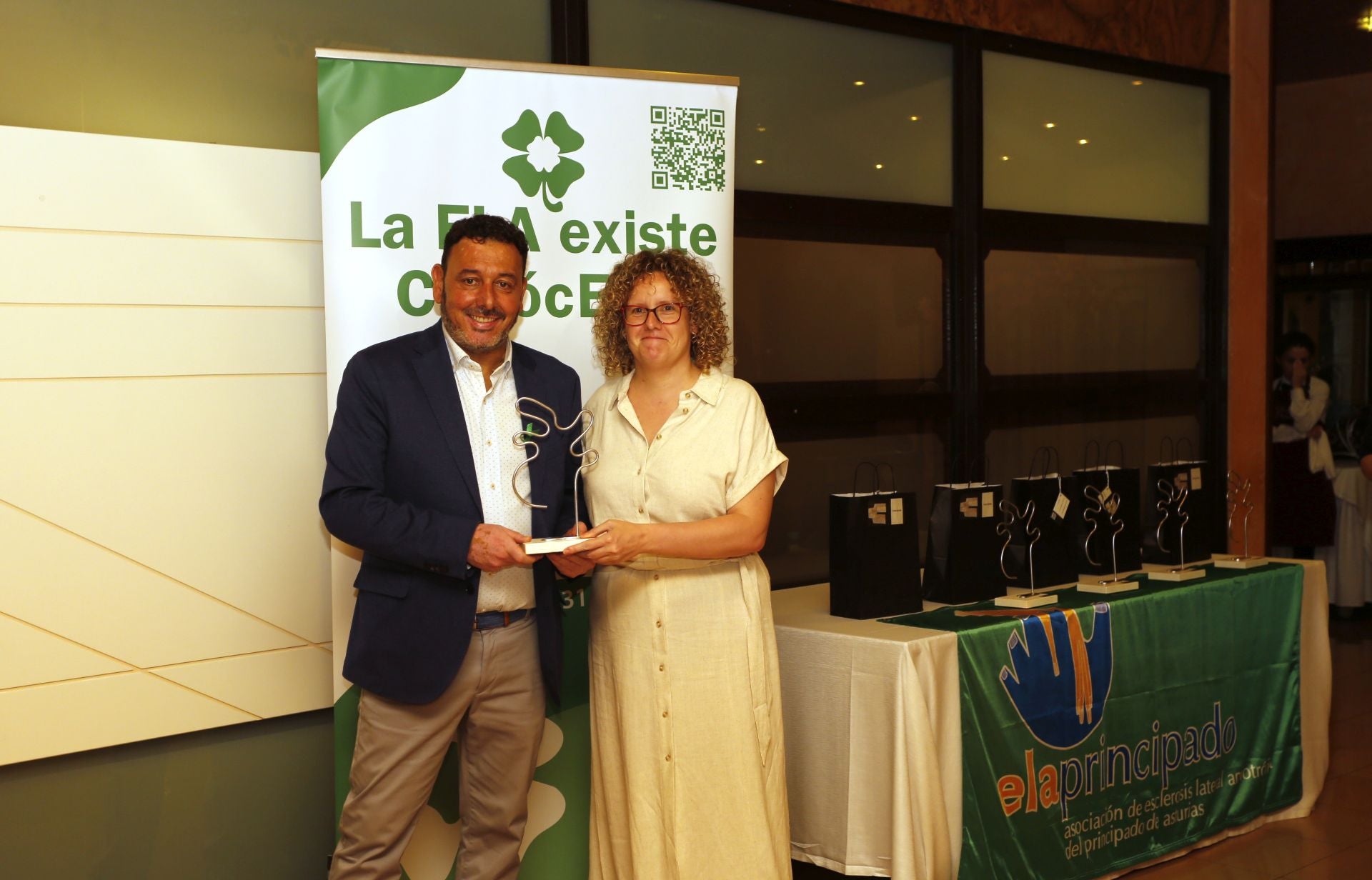 ELA Principado celebró su tradicional cena de gala solidaria