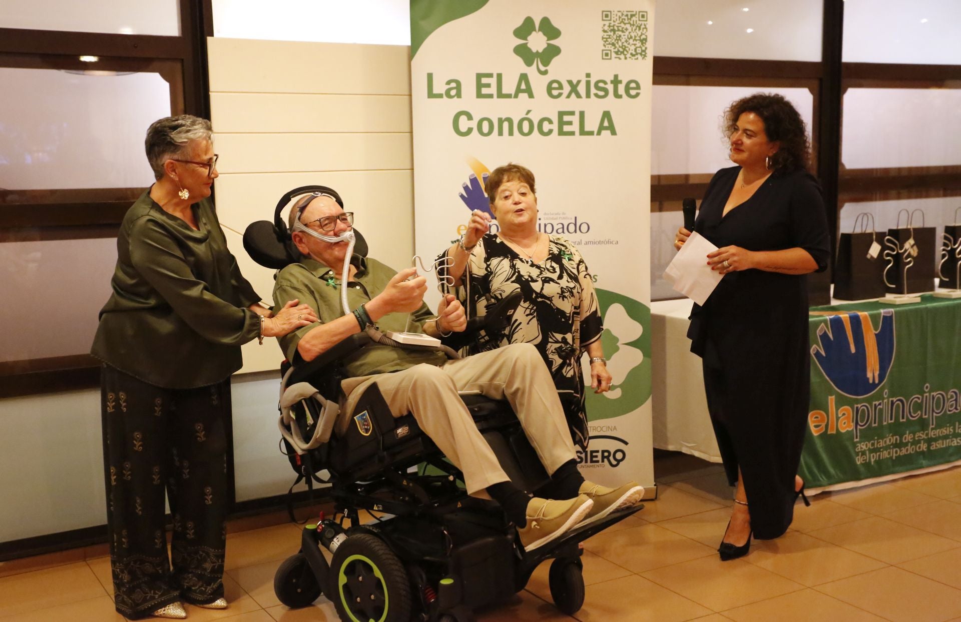 ELA Principado celebró su tradicional cena de gala solidaria