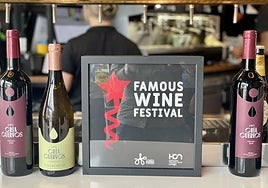 Los vinos Cría Cuervos, de Fonsi Nieto, están siendo los más vendidos en el festival.