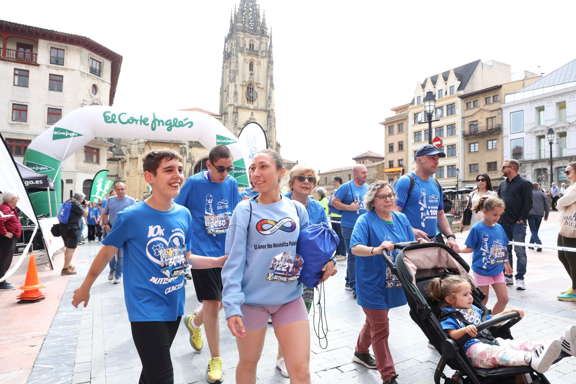 Fotos: III edición de la Carrera 10Km AutismOviedo
