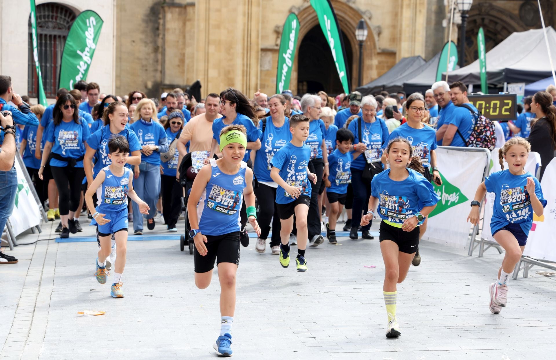 Fotos: III edición de la Carrera 10Km AutismOviedo