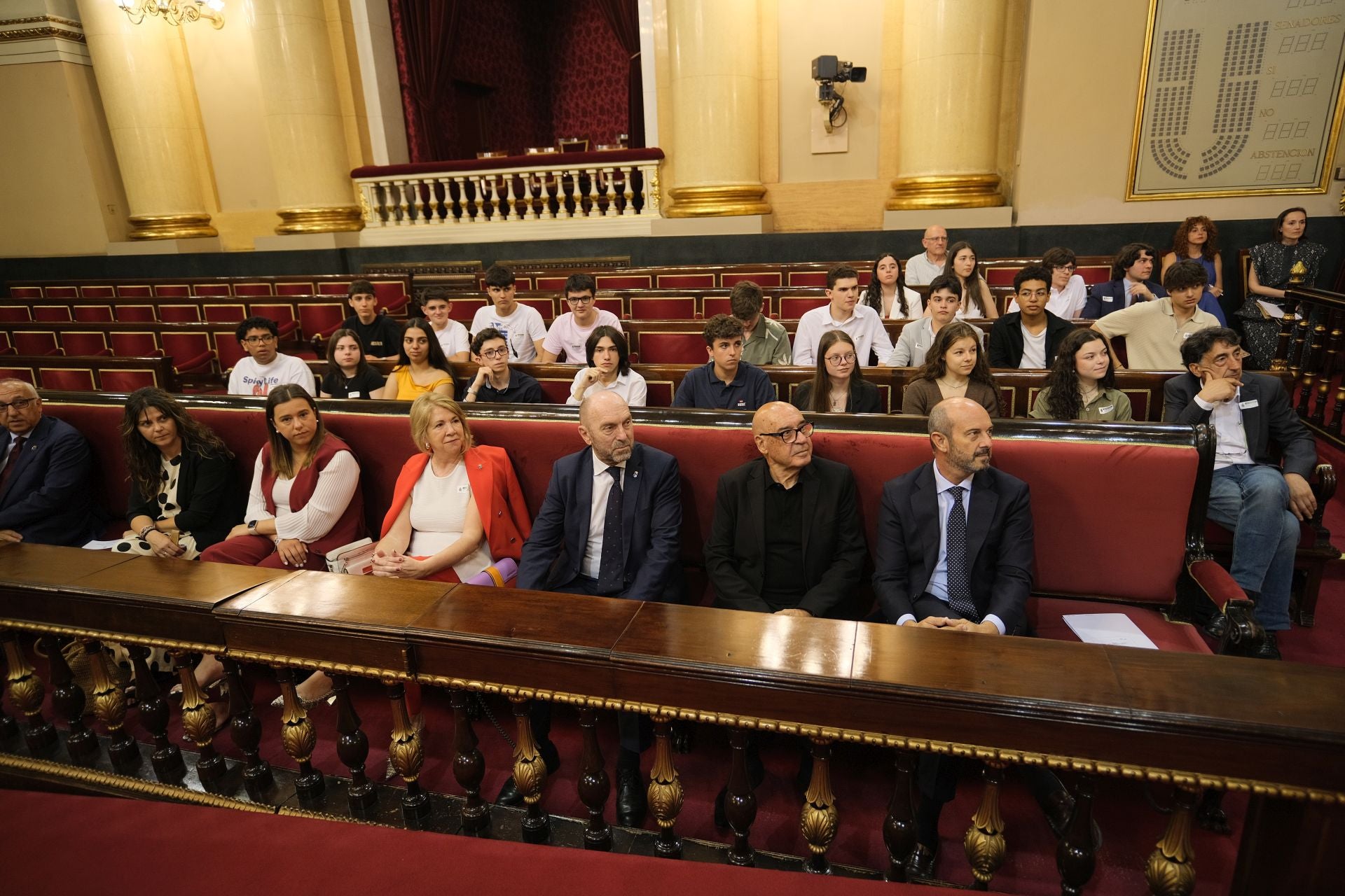 Los estudiantes del occidente asturiano visitan el Senado
