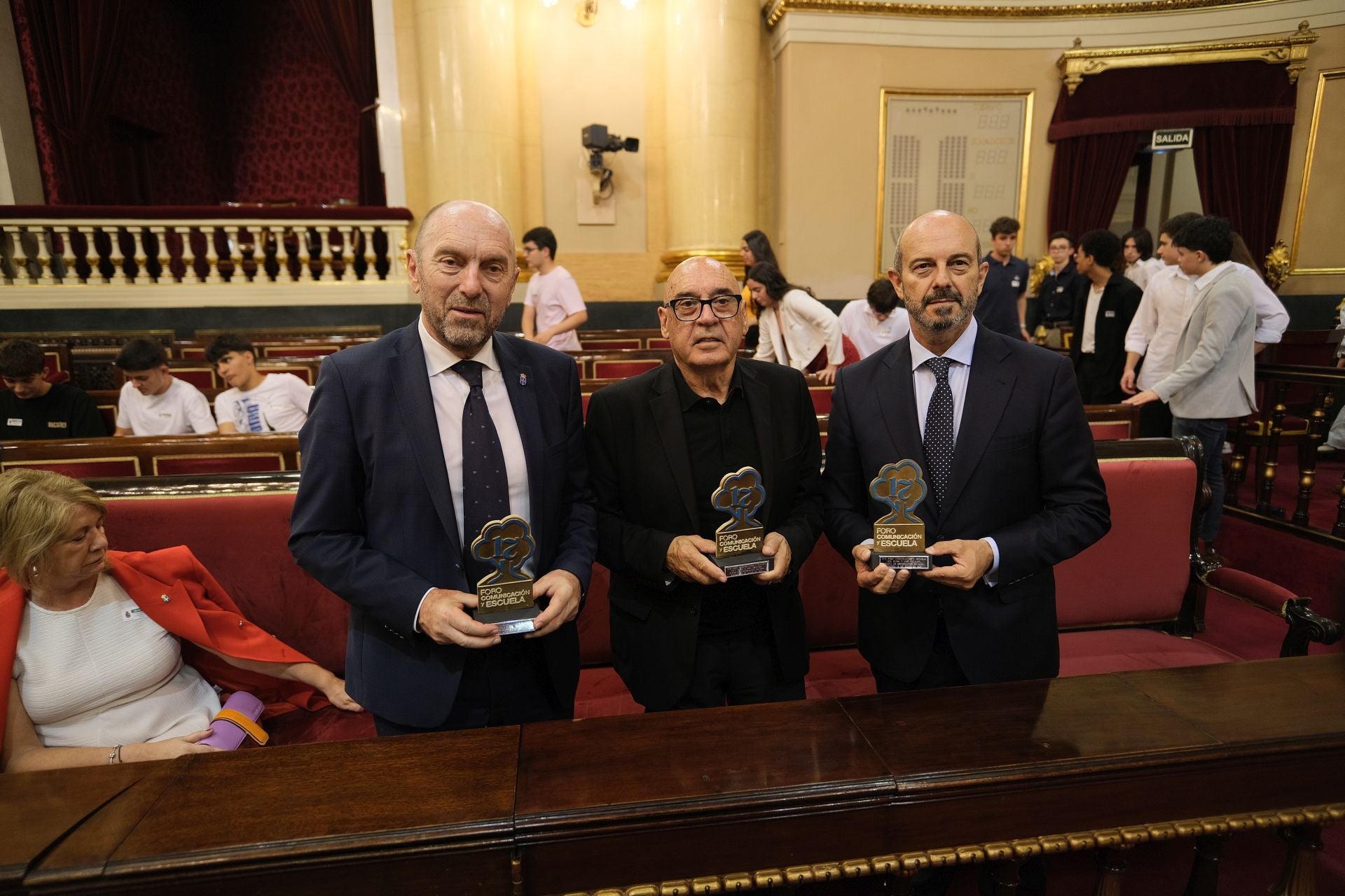Los estudiantes del occidente asturiano visitan el Senado