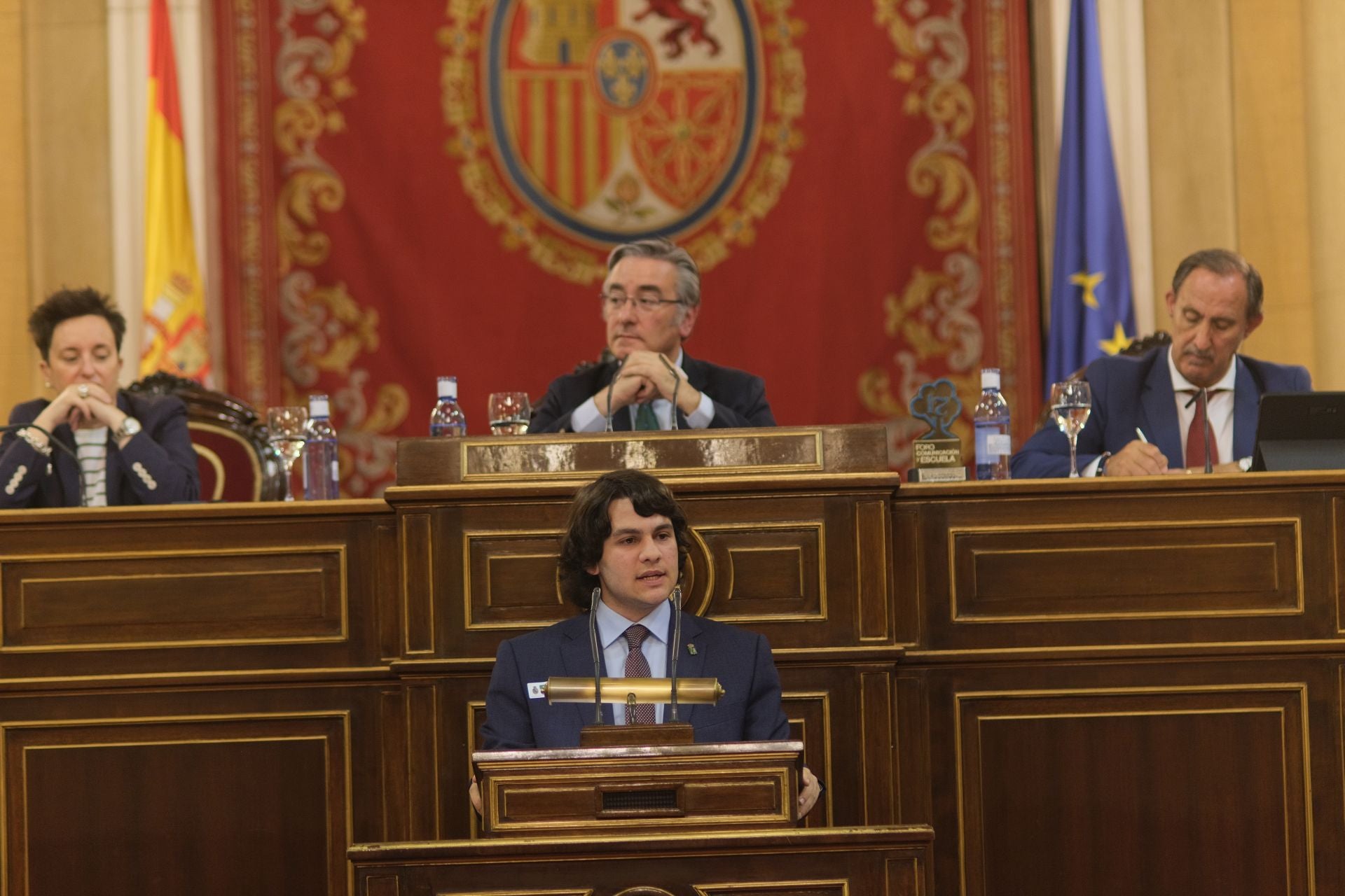 Los estudiantes del occidente asturiano visitan el Senado