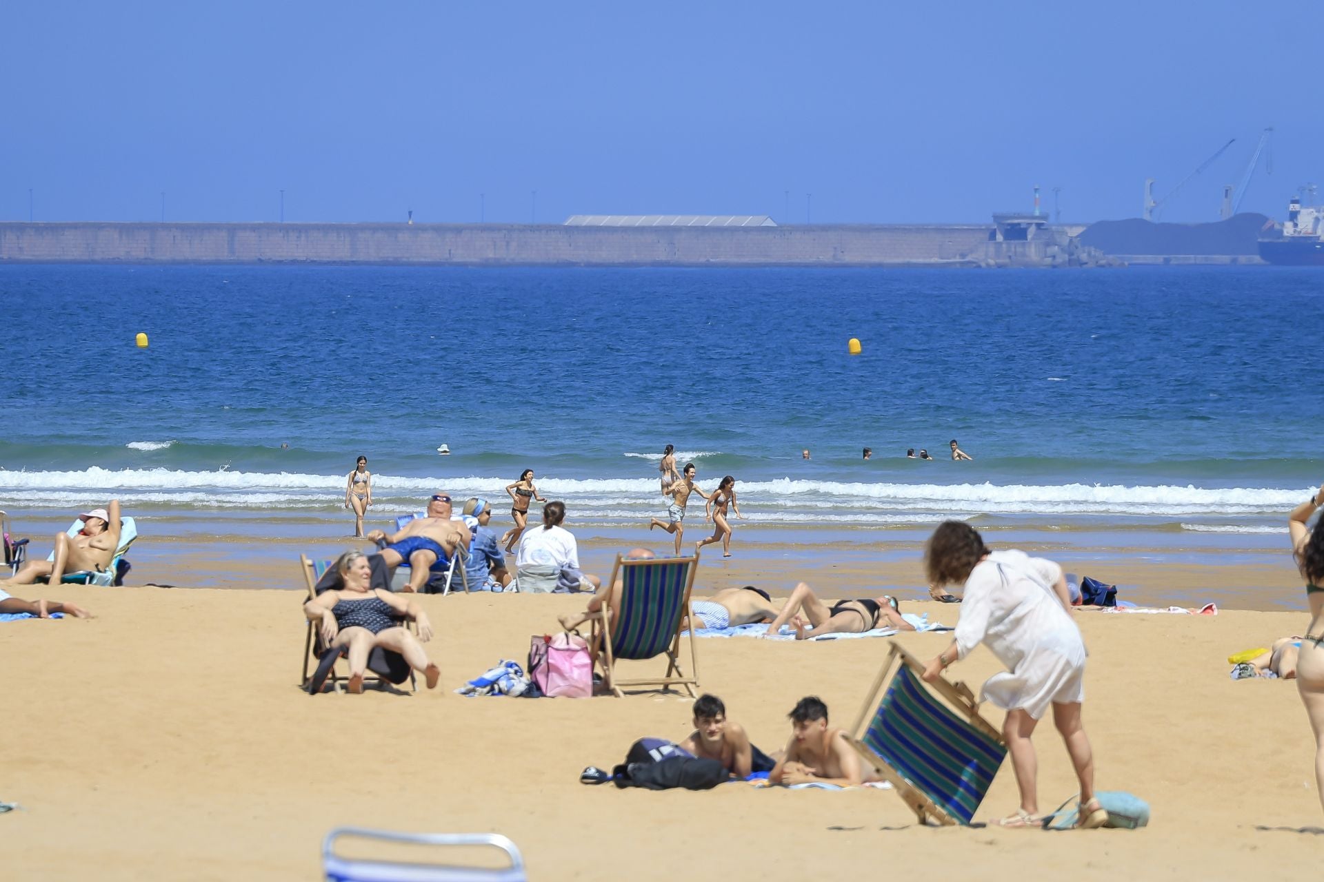 Asturias dice &#039;hola&#039; al calor con termómetros superando los 30 grados