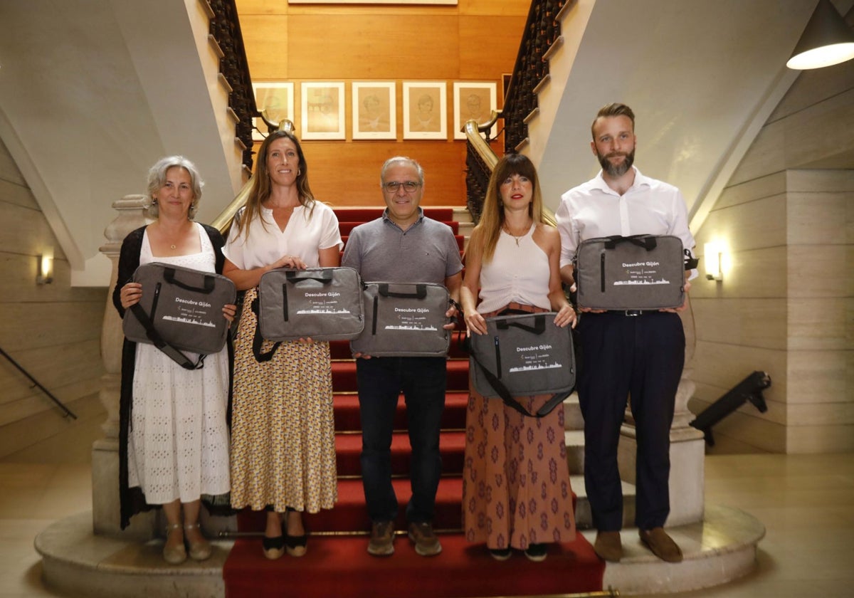 Presentación del programa de visitas guiadas organizado por Visita Gijón.