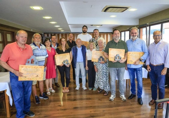 El Grupo Puerta La Villa de Gijón entrega sus galardones