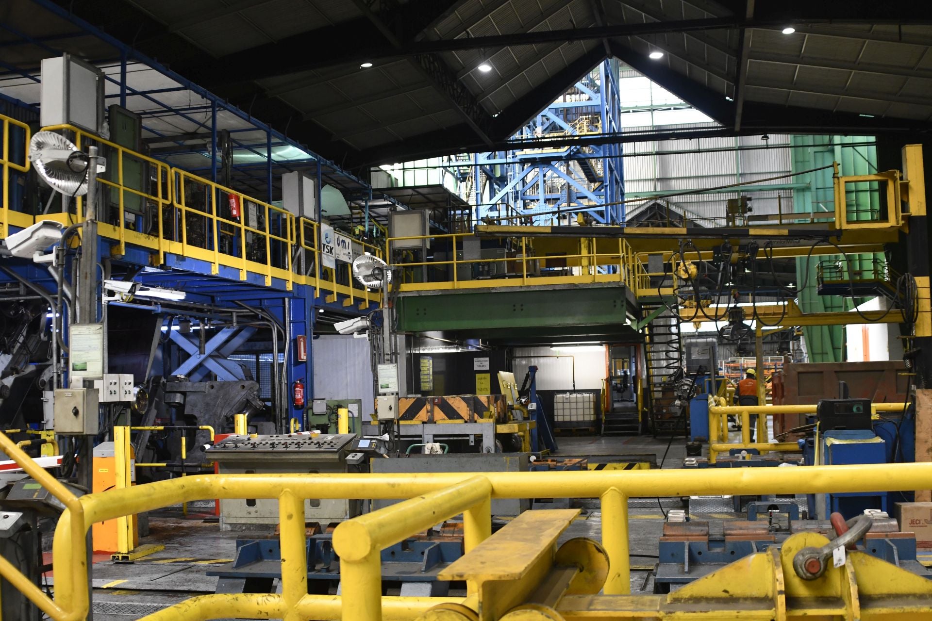 Interior de una de las instalaciones de Arcelor en Avilés.