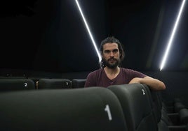 El director visitó ayer los cines Foncalada, en Oviedo.