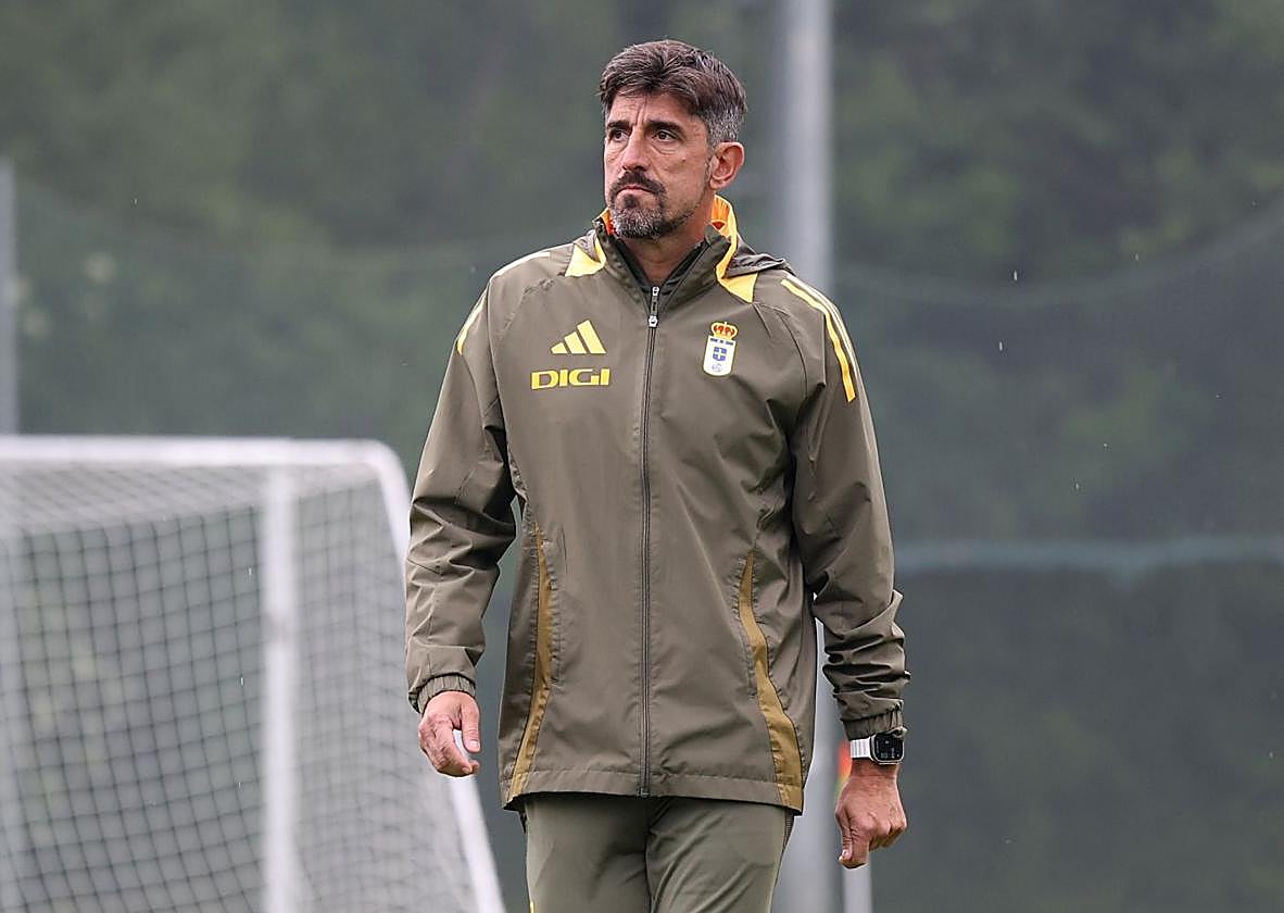 El entrenador del Real Oviedo, Veljko Paunovic.