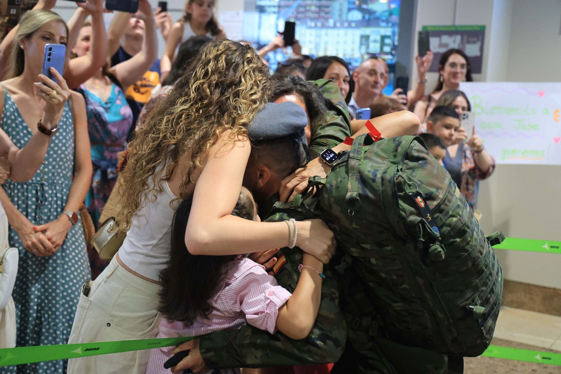 Emocionante regreso de los militares asturianos que estuvieron seis meses en Eslovaquia