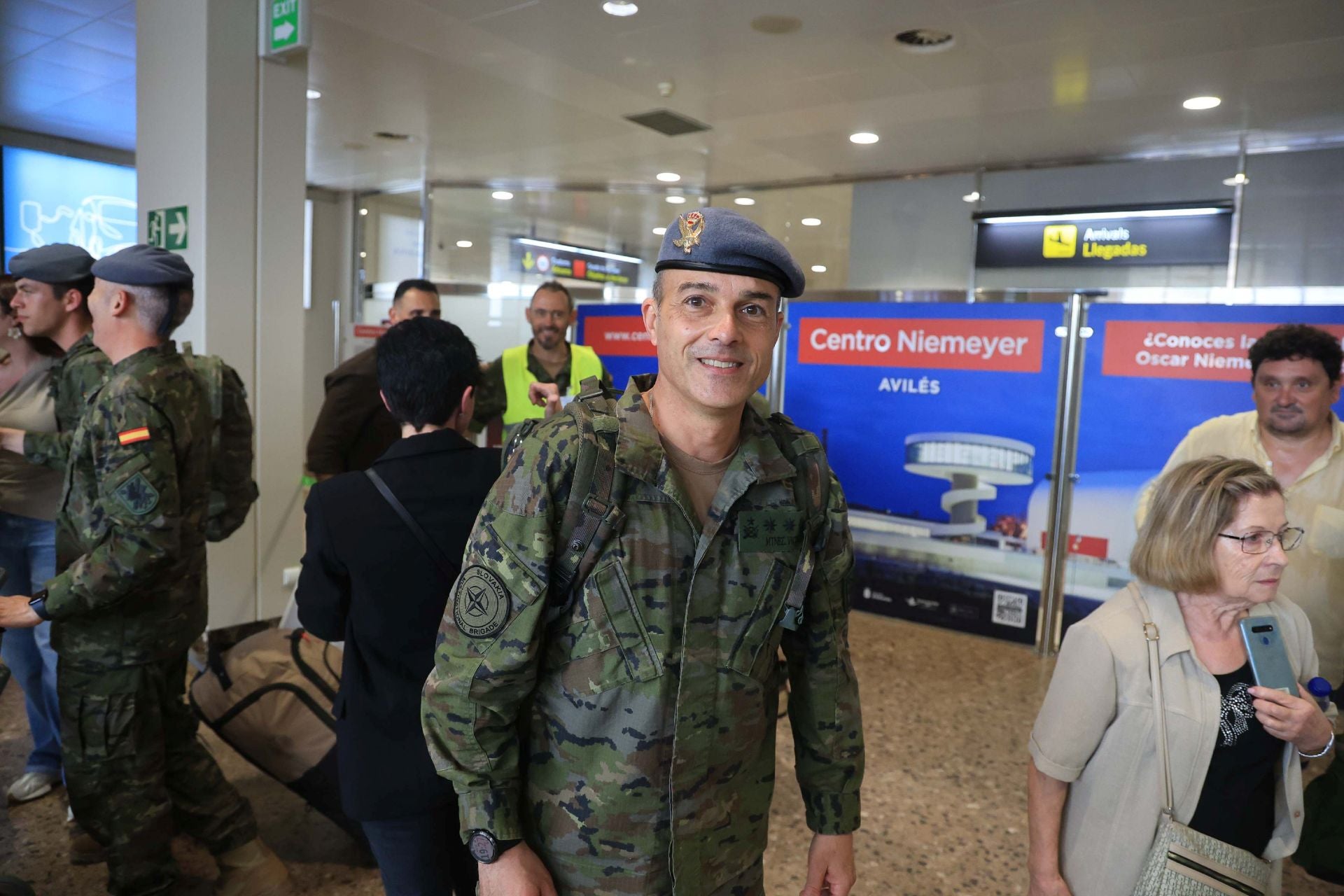Emocionante regreso de los militares asturianos que estuvieron seis meses en Eslovaquia