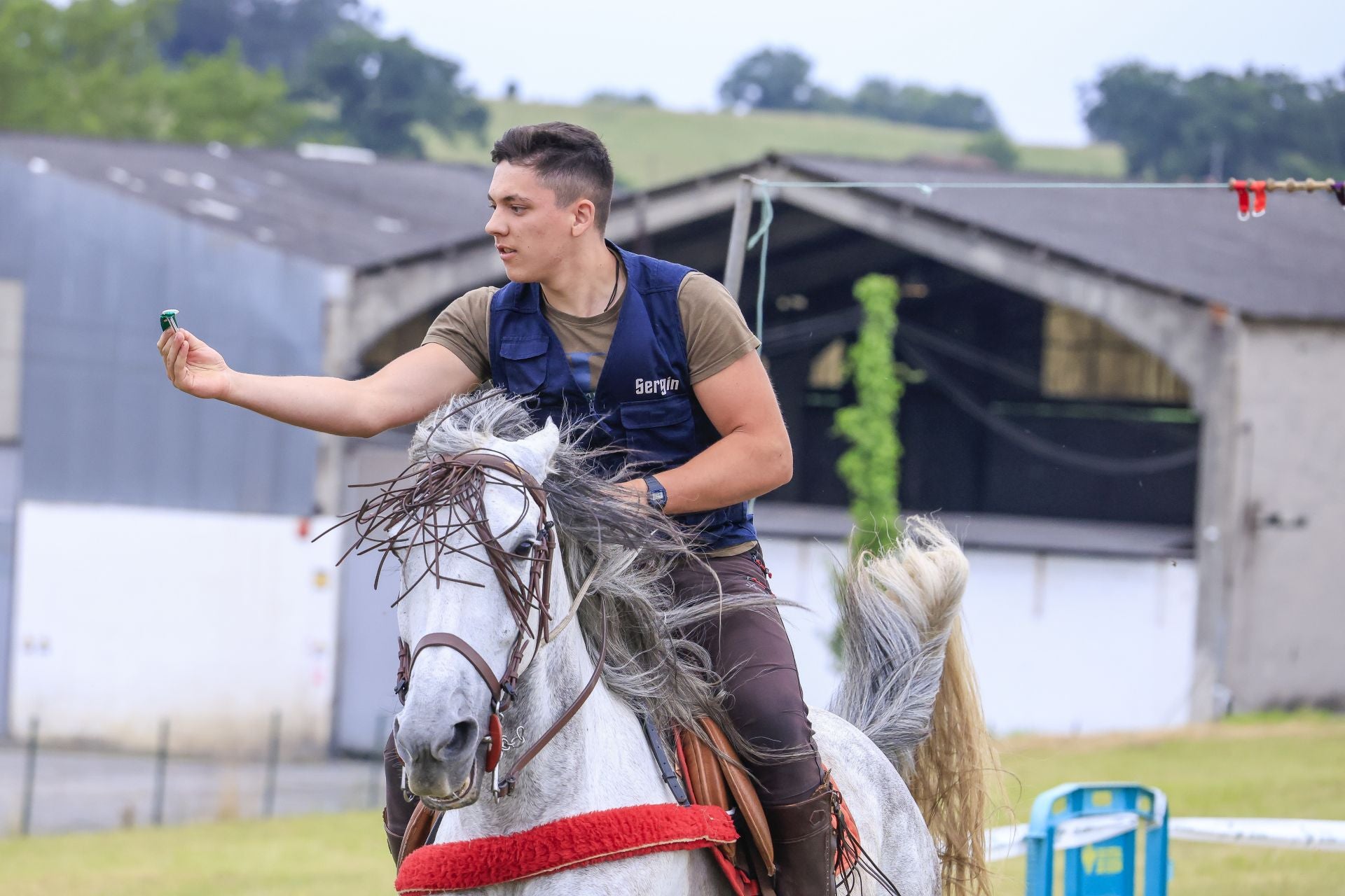 Concurso de cinta a caballo en las fiestas de Mareo, en Gijón