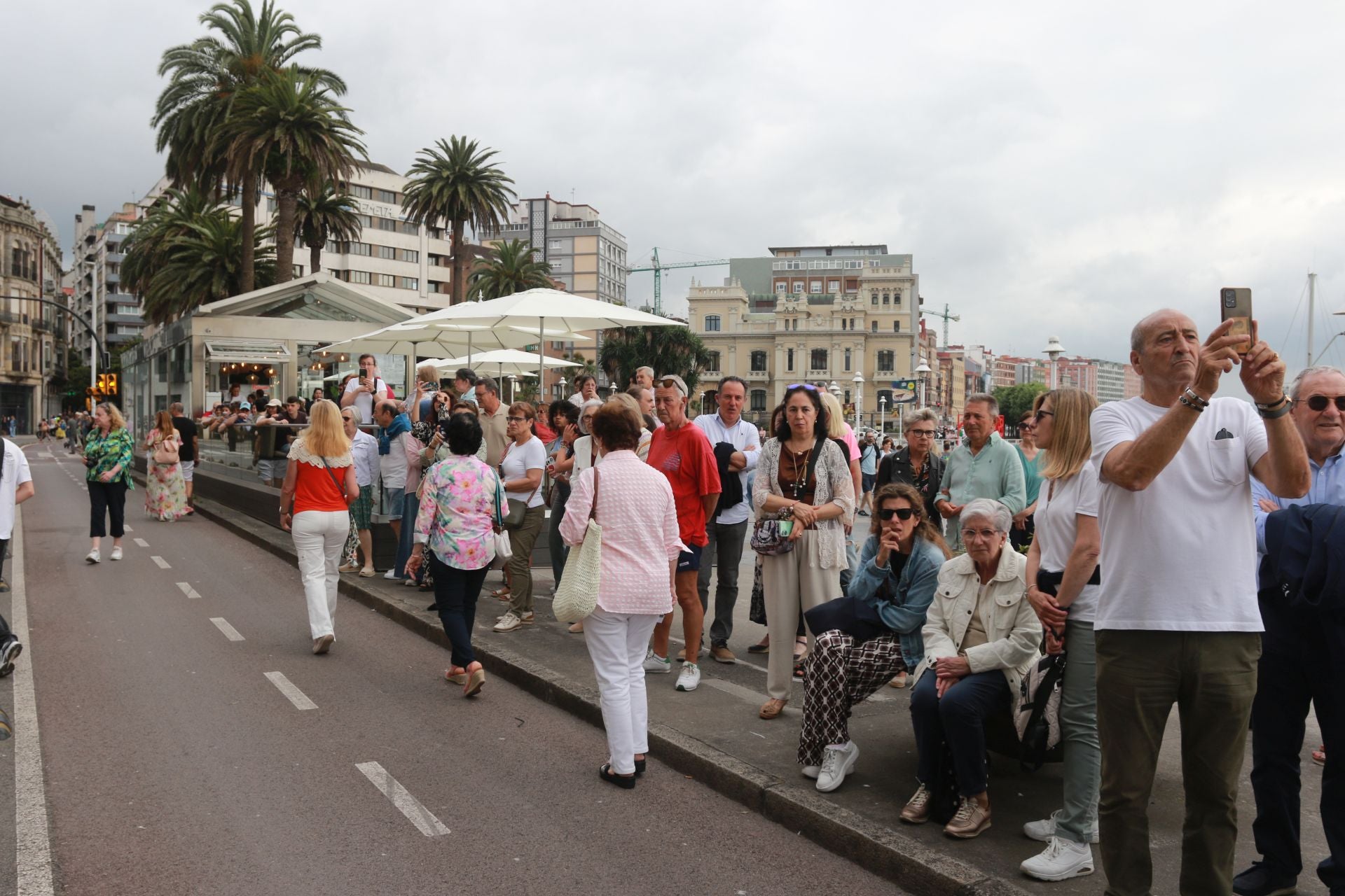 Gijón celebra la tradicional procesión del Corpus Christi