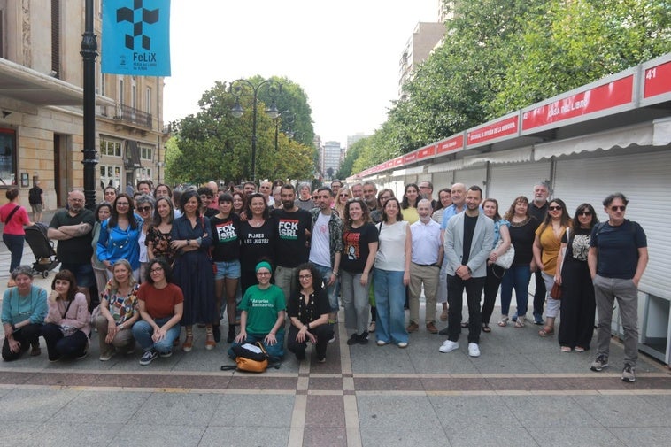 La Feria del Libro de Xixón mejora las cifras de ventas de libros y cuantifica en «miles» los lectores asistentes