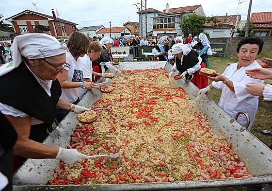 Miranda recuperó su tradicional arrozada tras un parón de varios años, y este verano repetirá.