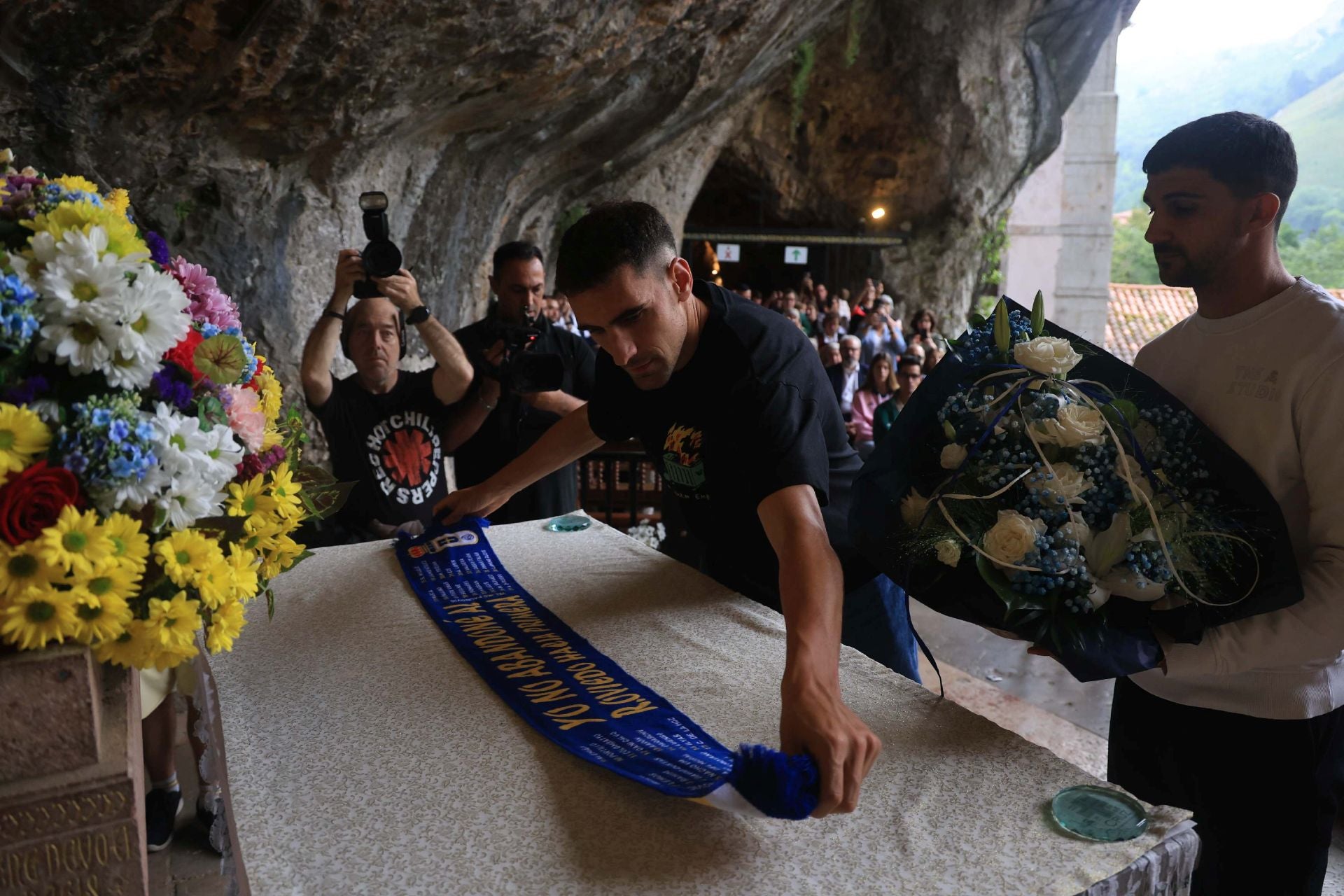 El Real Oviedo visita a la Santina en Covadonga