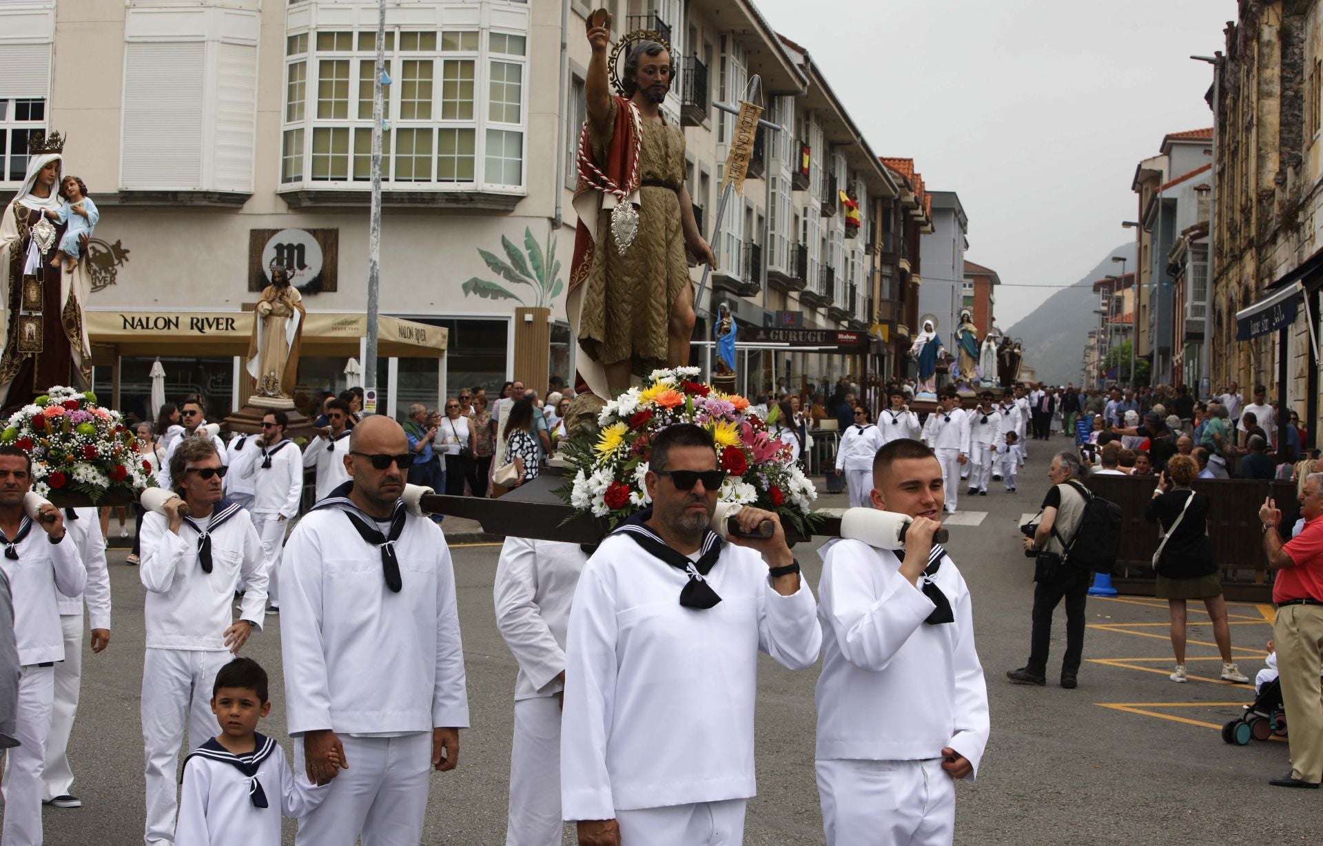 San Juan de la Arena celebra su procesión marinera, declarada de Interés Turístico