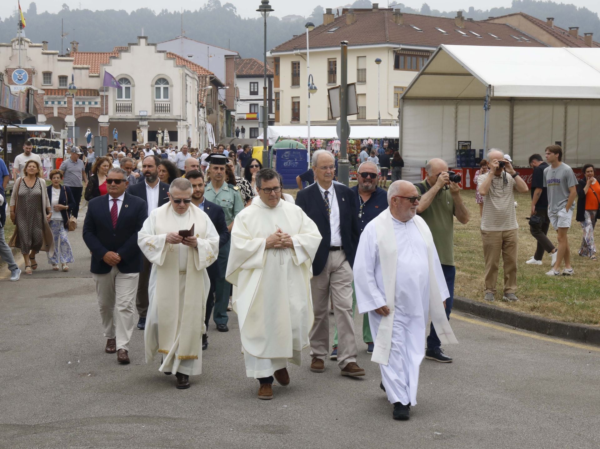 San Juan de la Arena celebra su procesión marinera, declarada de Interés Turístico
